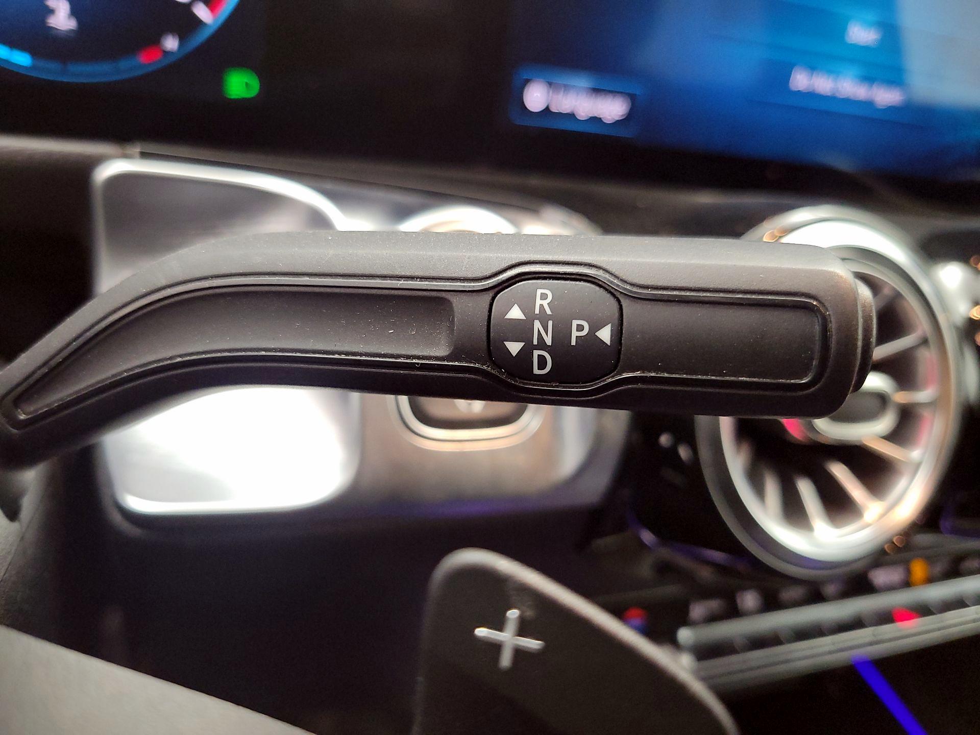 Thumbnail: 2021 Mercedes-Benz GLB - 17