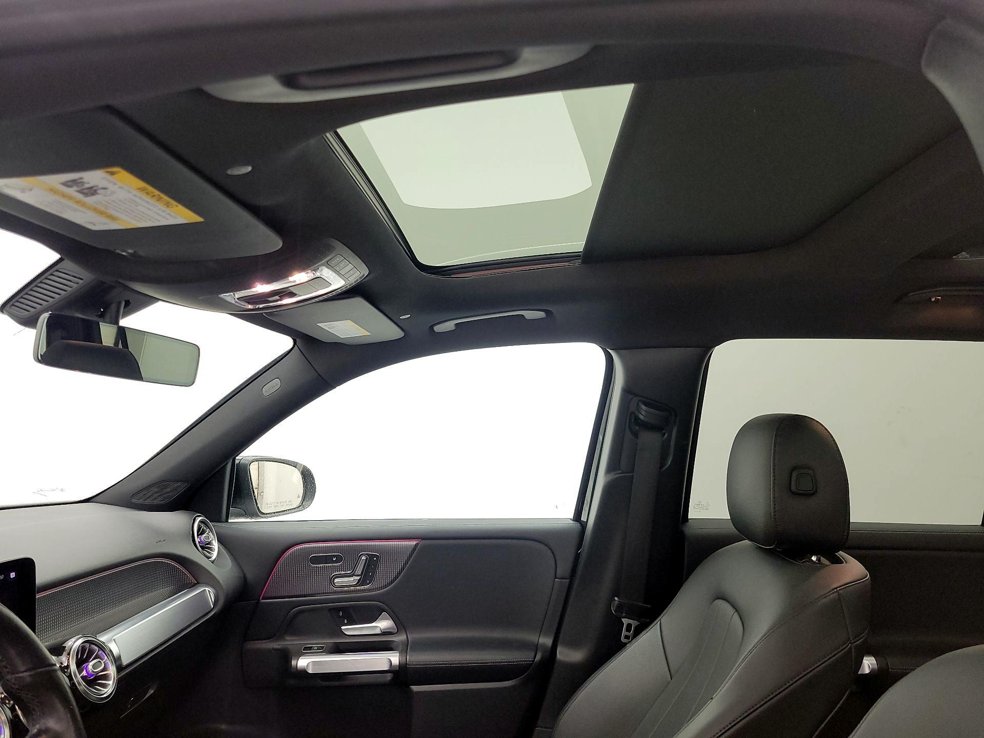 Thumbnail: 2021 Mercedes-Benz GLB - 19