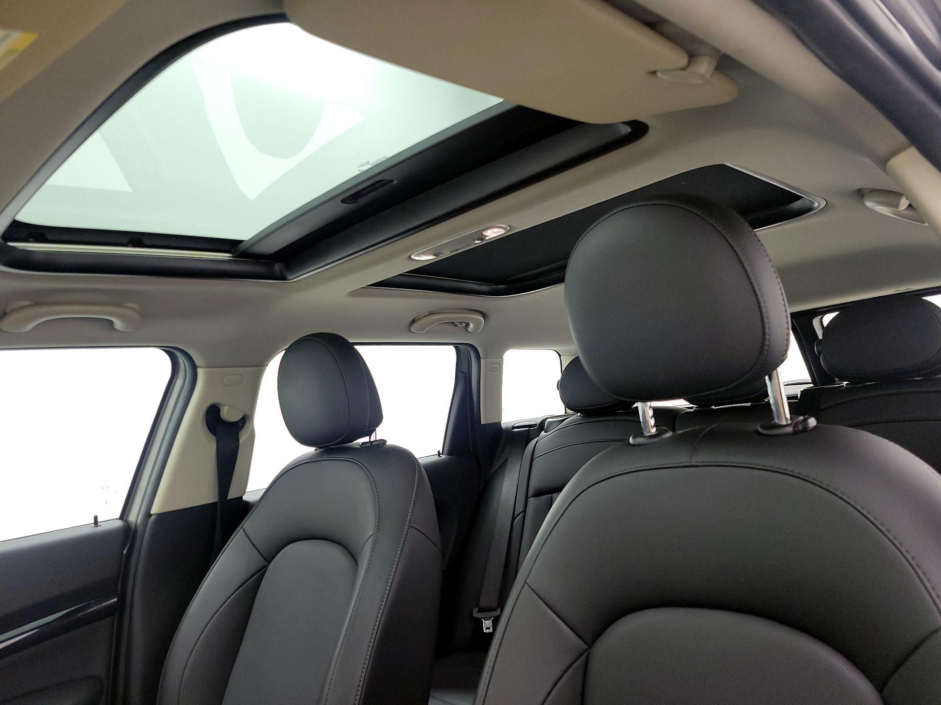 Thumbnail: 2019 MINI Cooper Clubman - 19