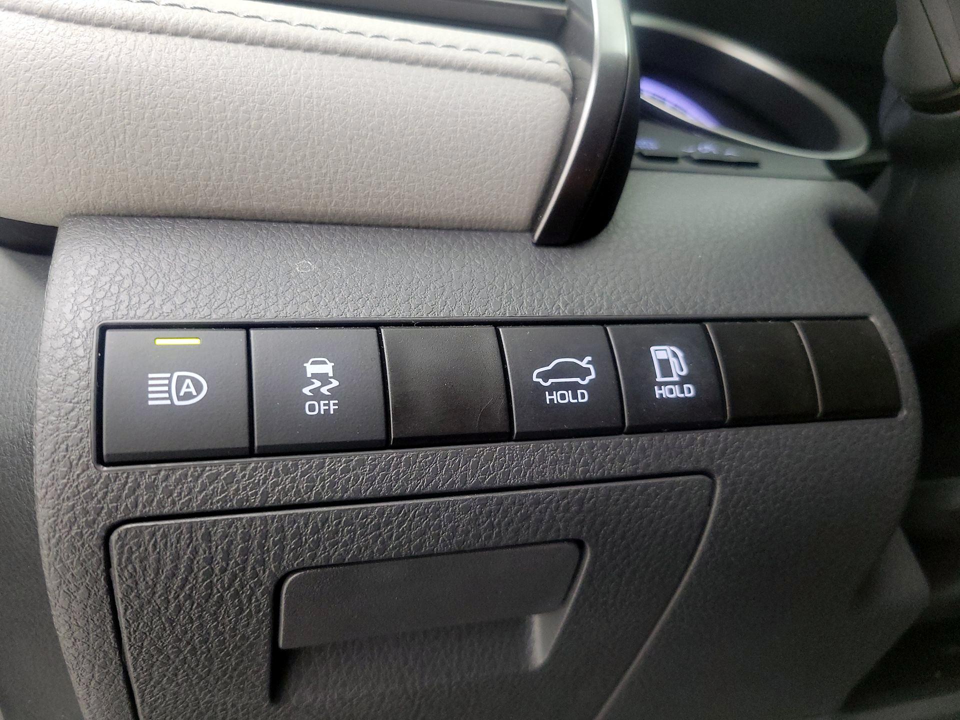 Thumbnail: 2023 Toyota Camry - 13