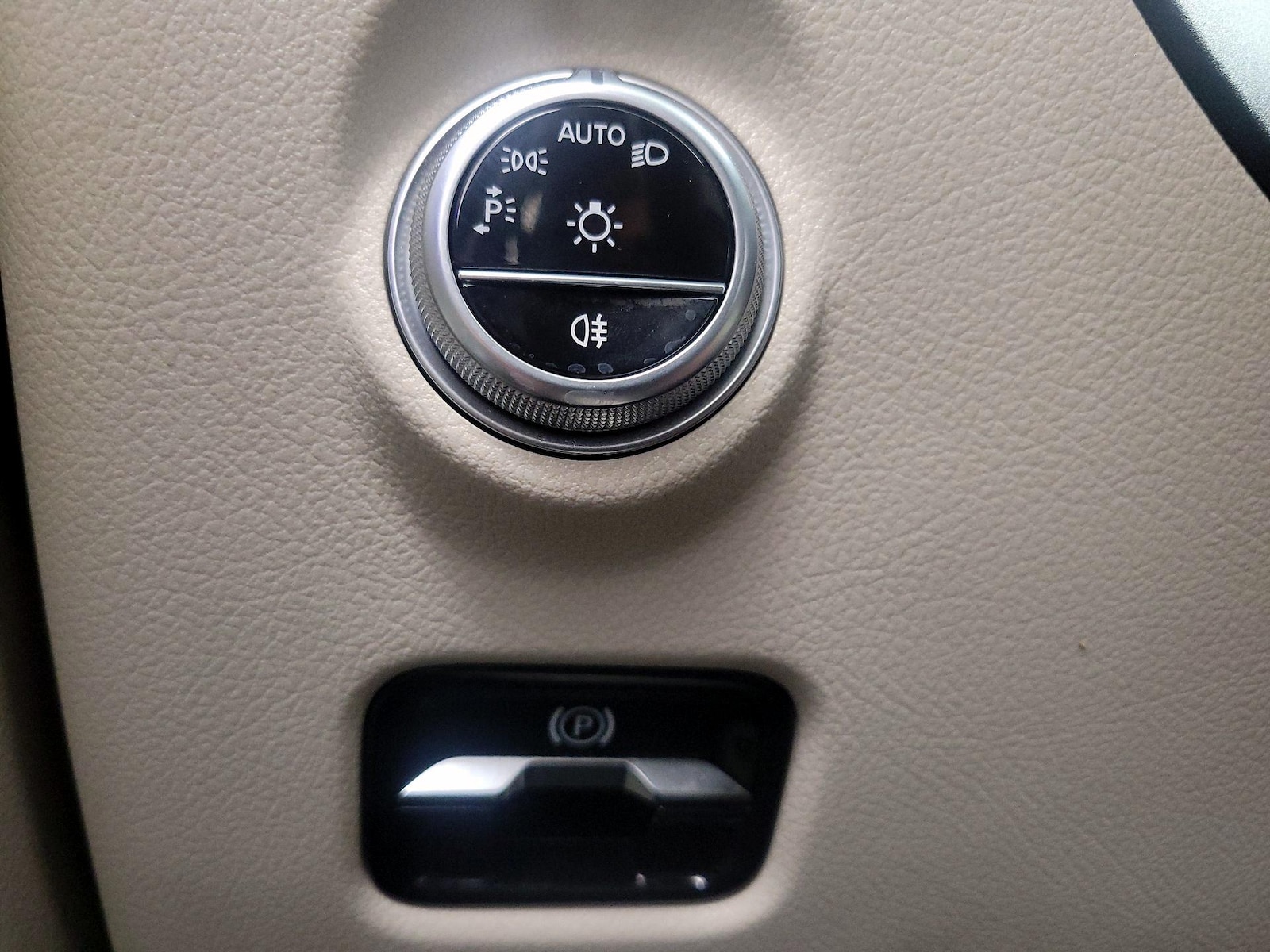 2022 Mercedes-Benz C-Class Sedan C 300 - Photo 14