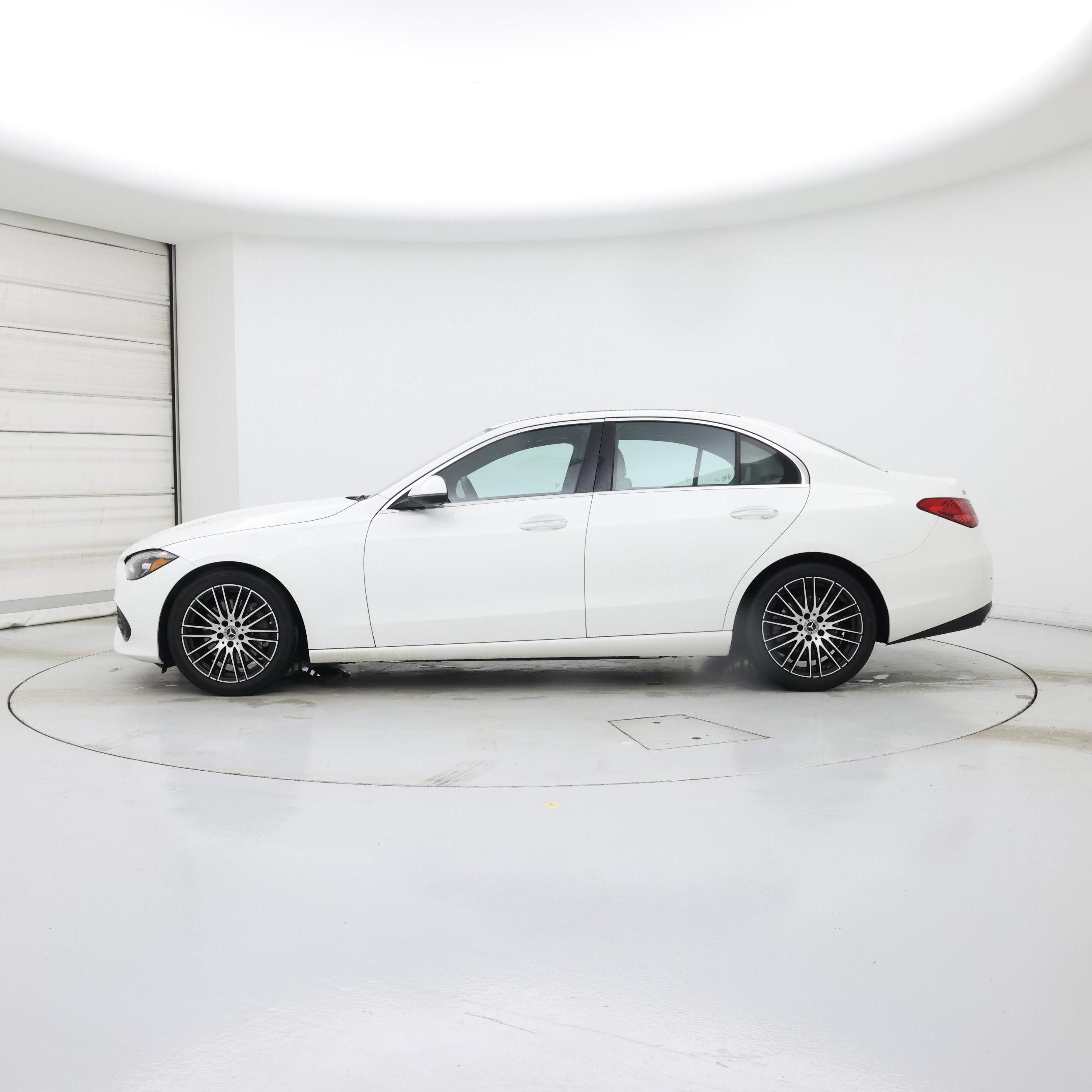 Thumbnail: 2022 Mercedes-Benz C-Class - 3