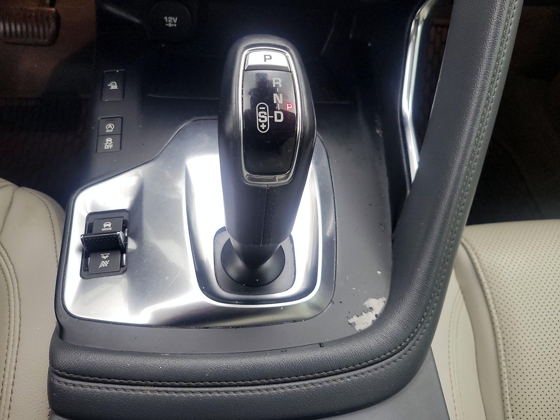 Thumbnail: 2019 Jaguar E-Pace - 18