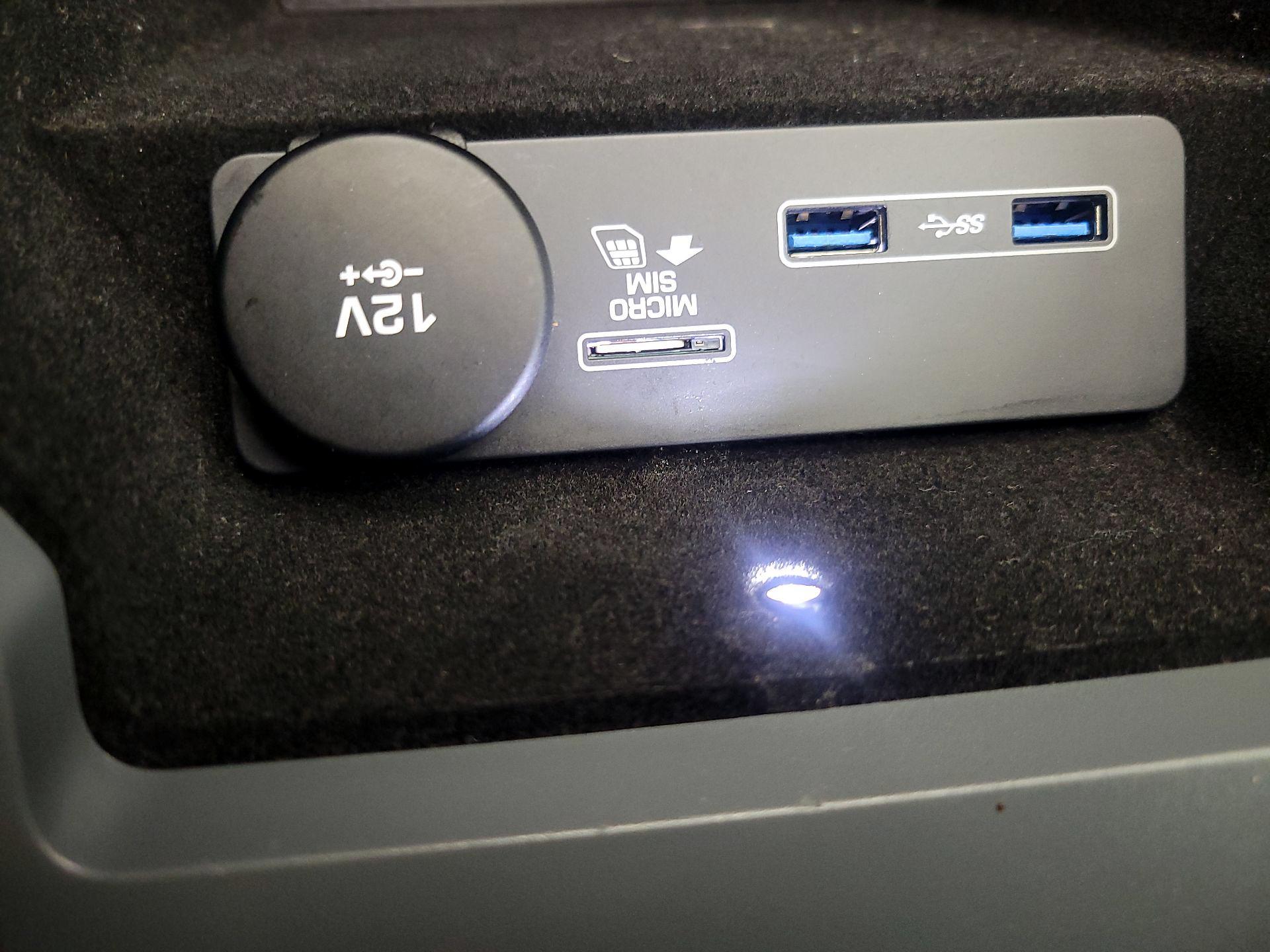 Thumbnail: 2019 Jaguar E-Pace - 19