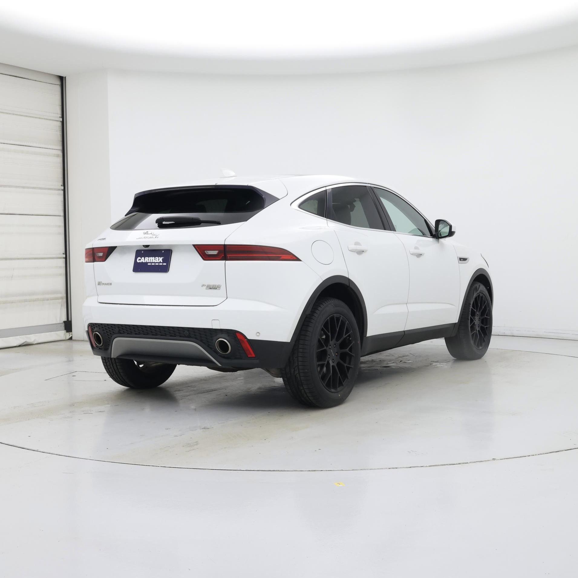 Thumbnail: 2019 Jaguar E-Pace - 8