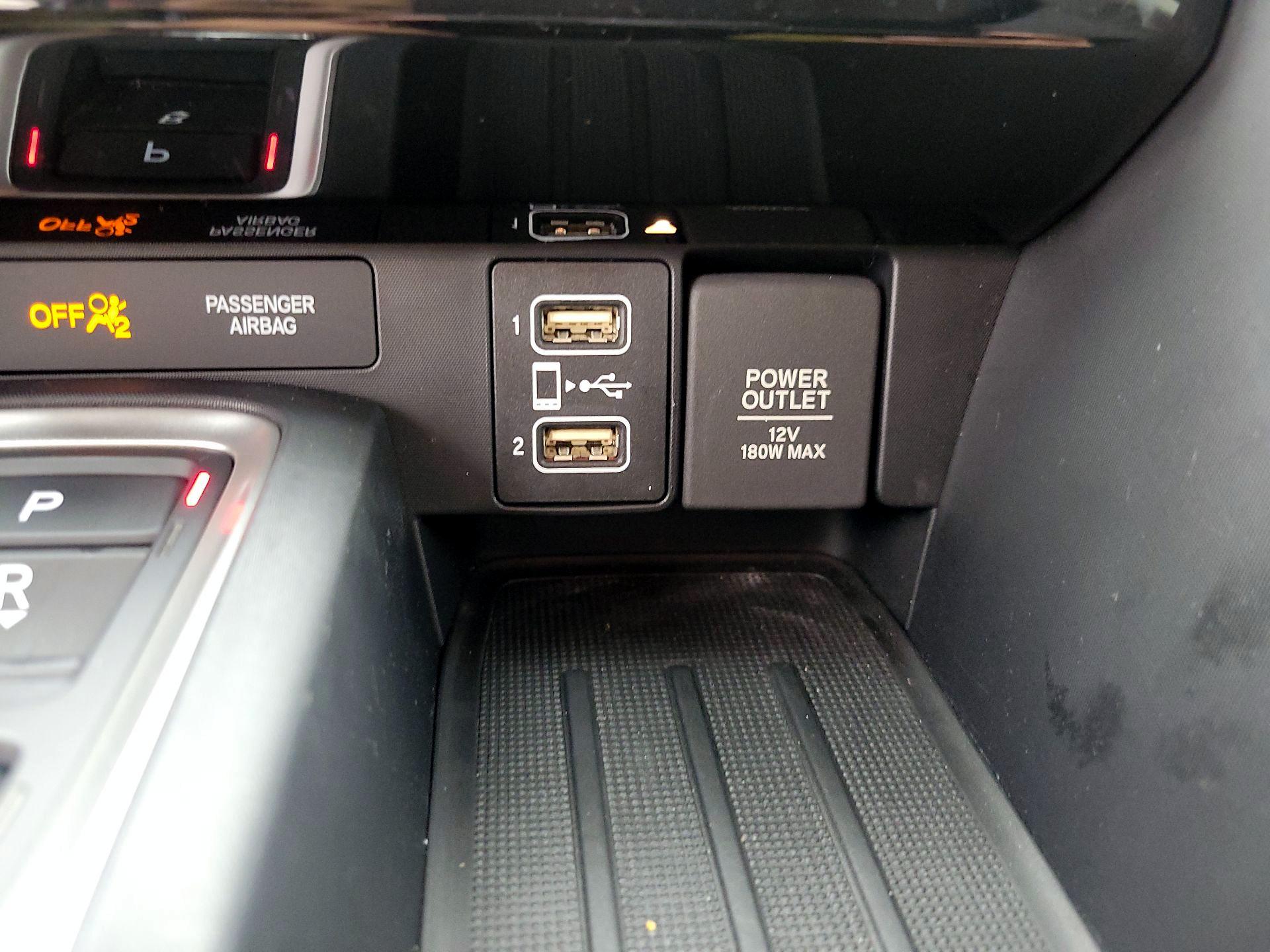 Thumbnail: 2022 Honda Insight - 18