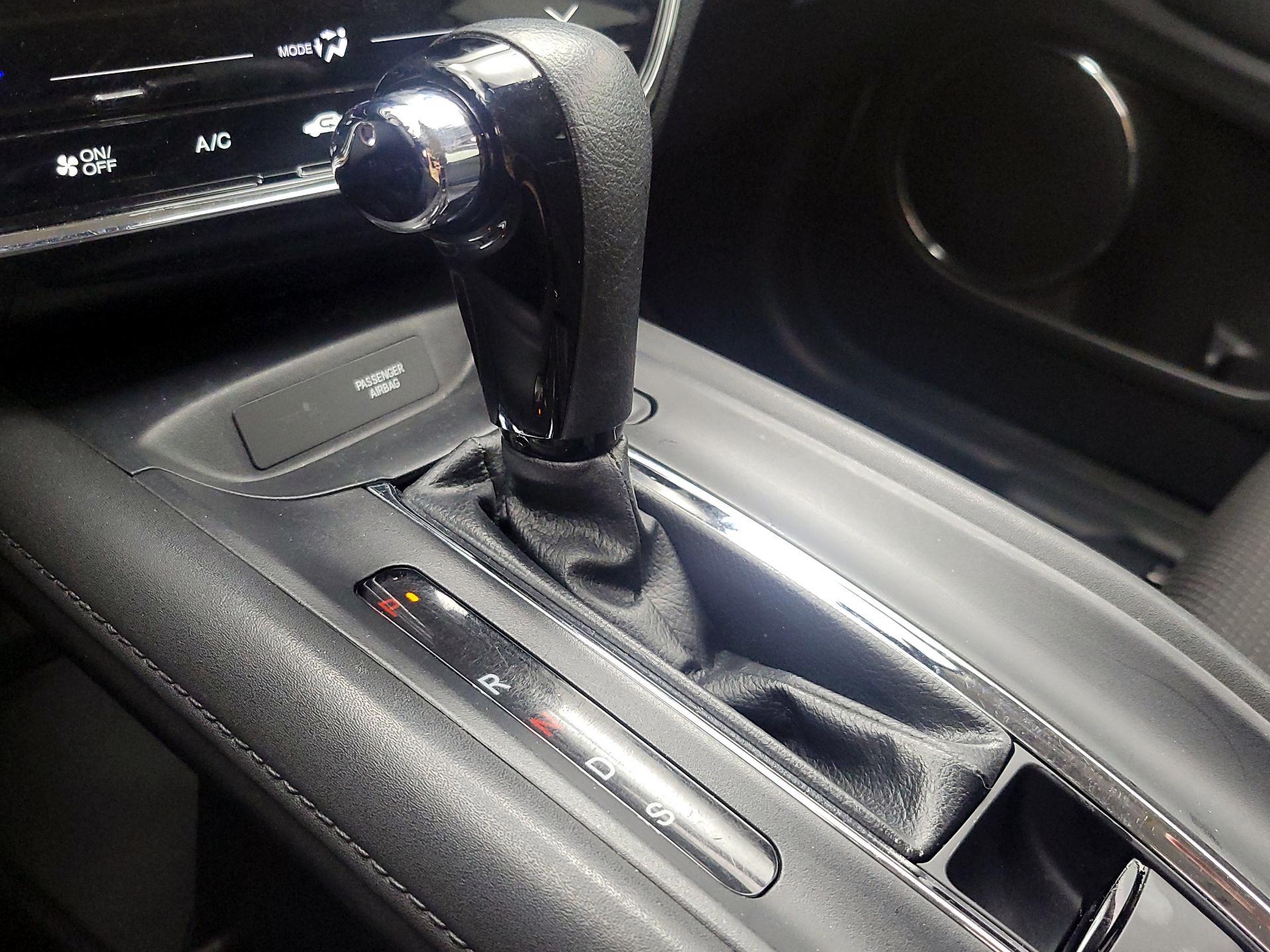 Thumbnail: 2021 Honda HR-V - 17