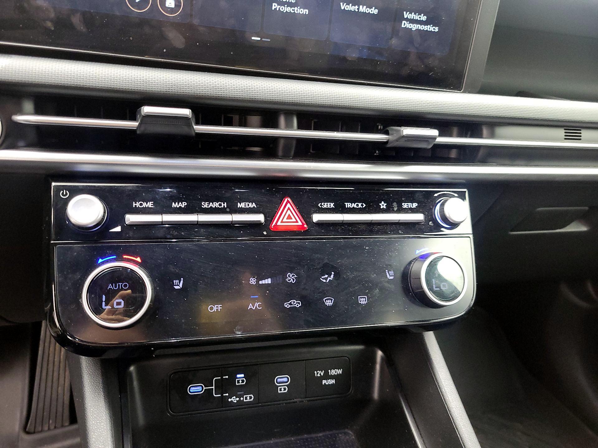 Thumbnail: 2025 Hyundai Santa Cruz - 16