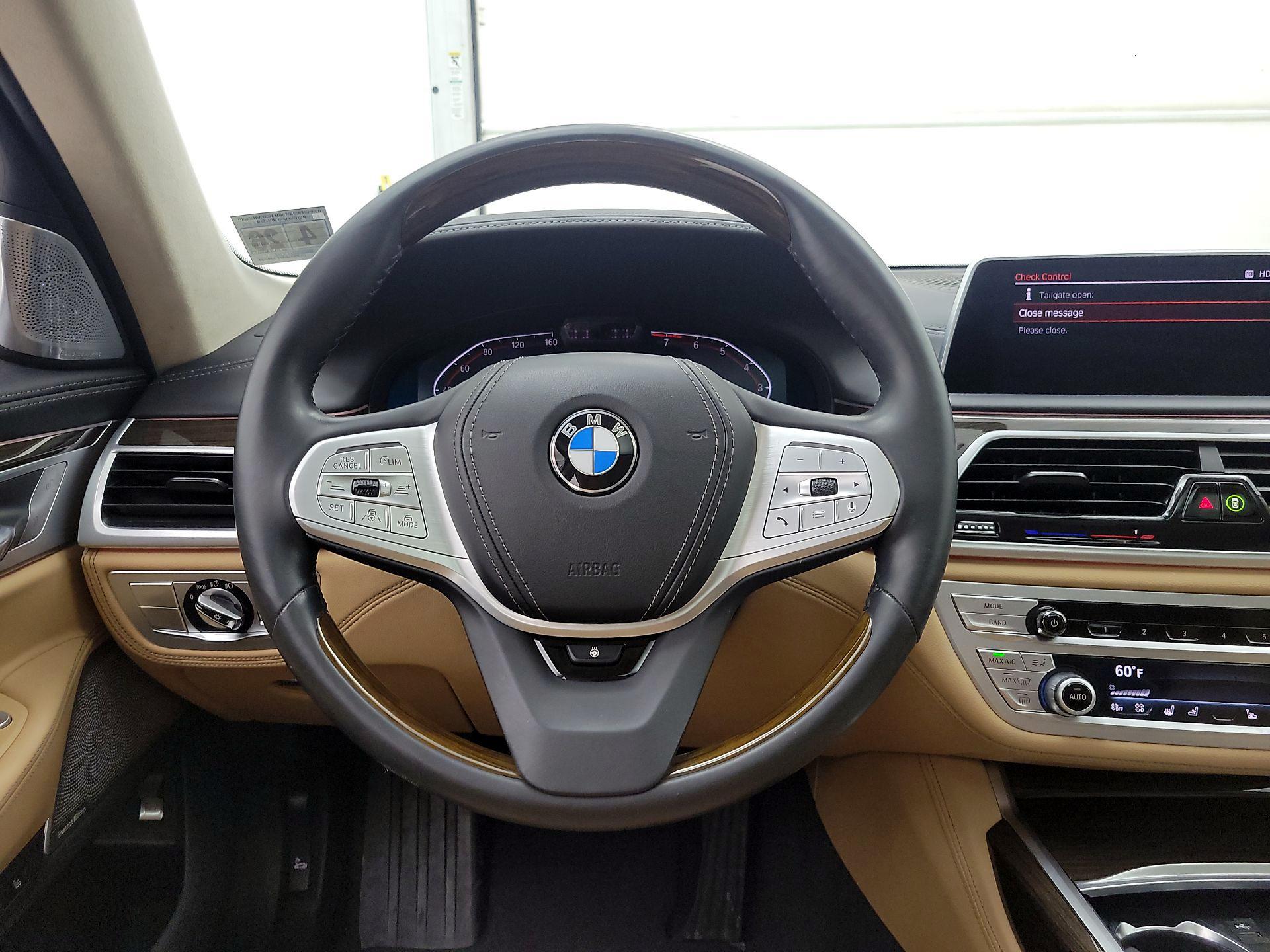 Thumbnail: 2021 BMW 7 Series - 10