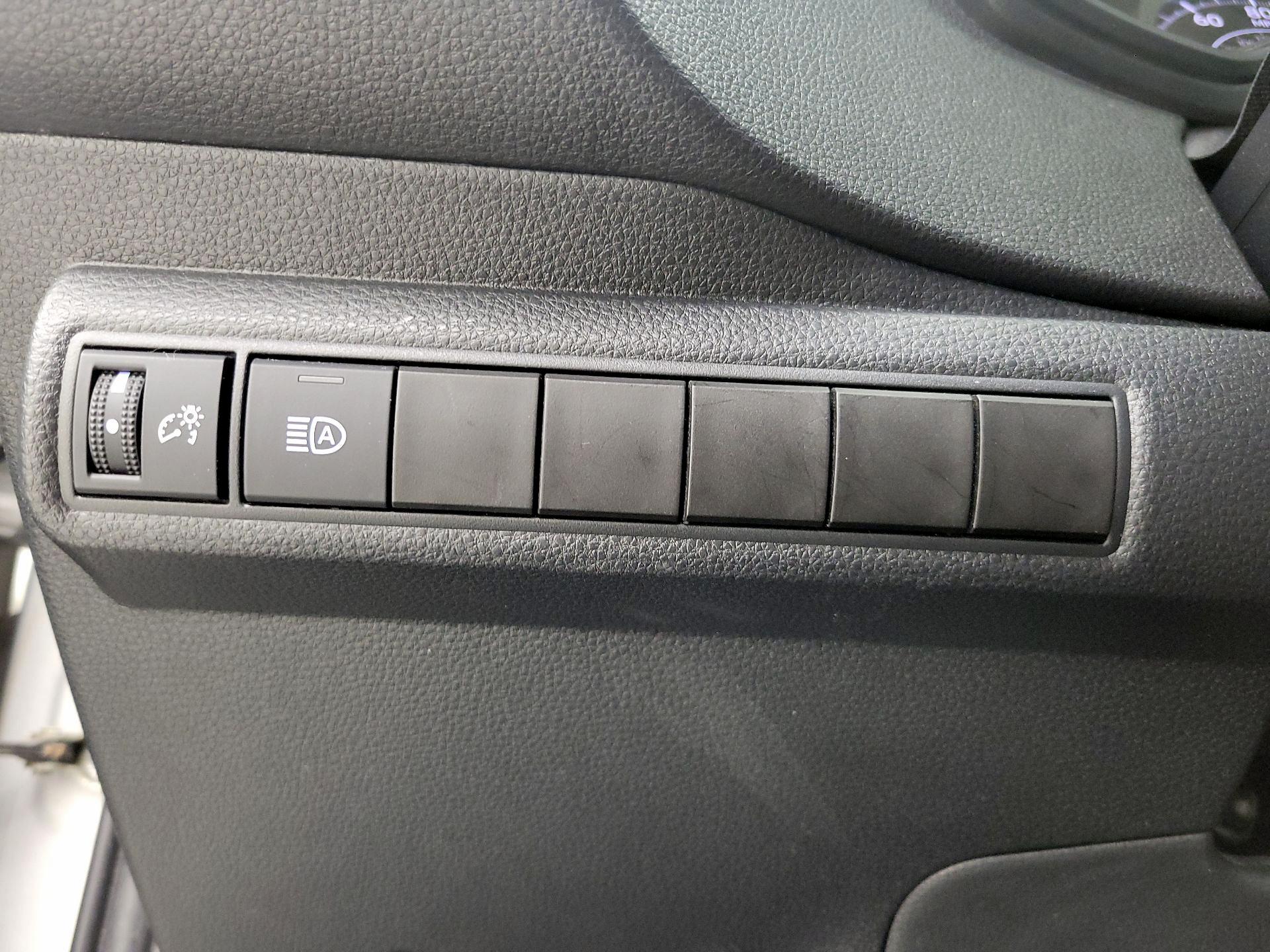 Thumbnail: 2022 Toyota Corolla - 13