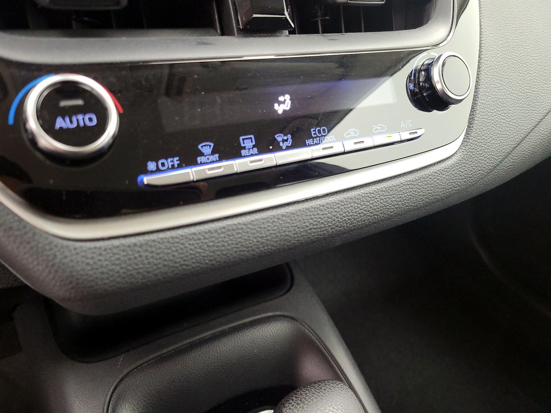 Thumbnail: 2022 Toyota Corolla - 17