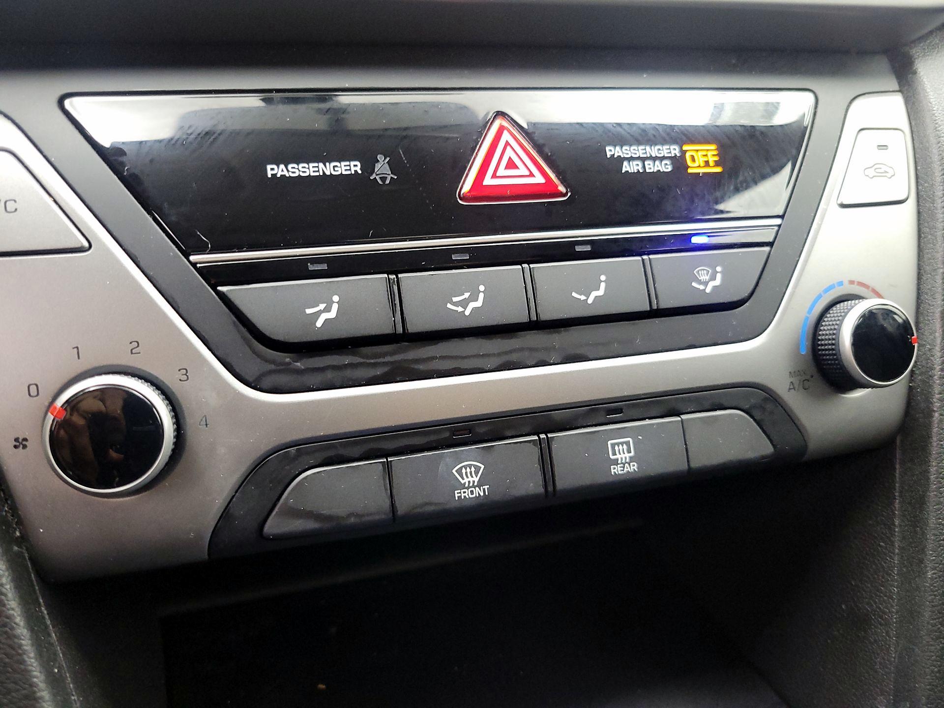 Thumbnail: 2018 Hyundai Elantra - 16