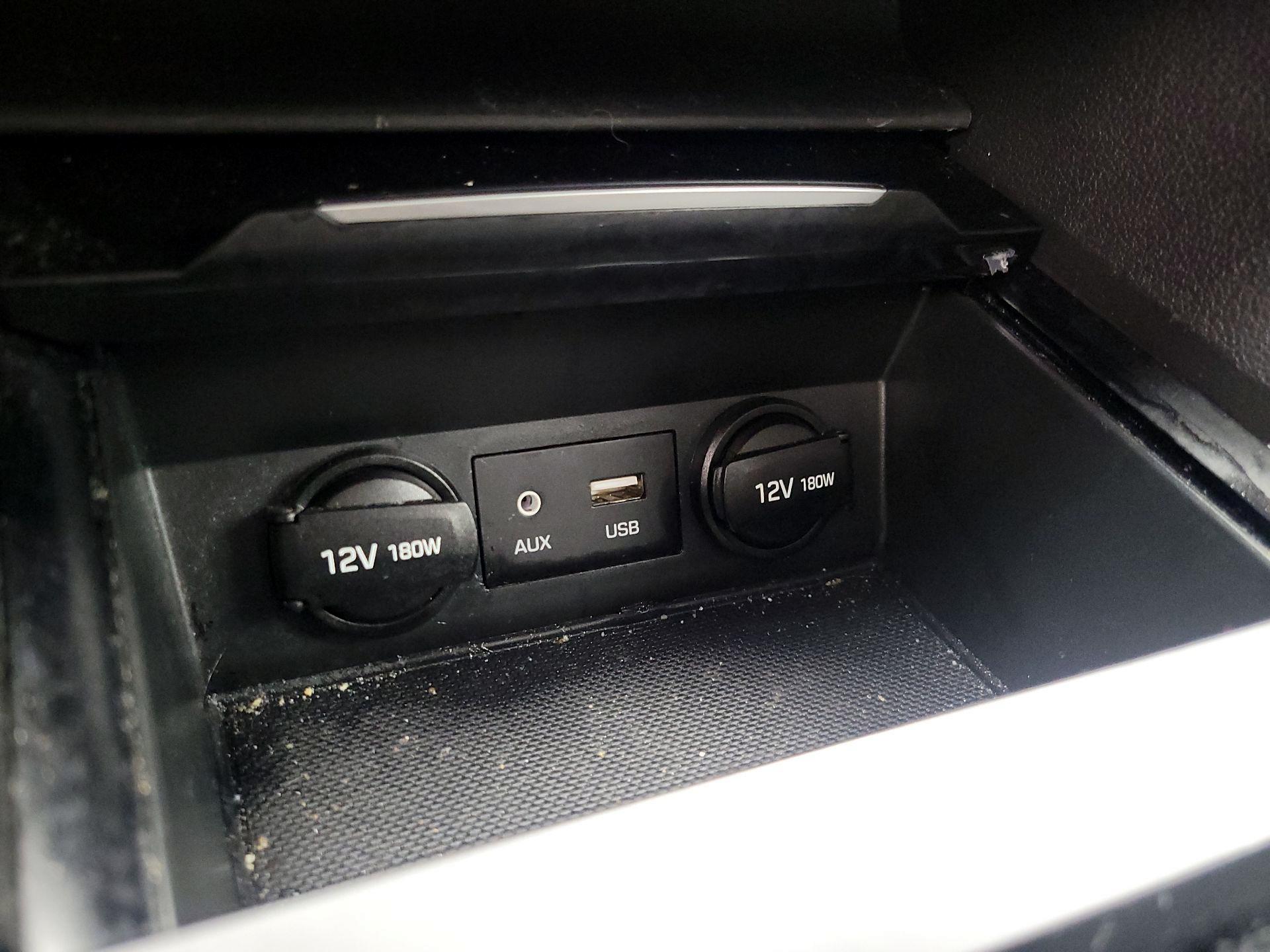 Thumbnail: 2018 Hyundai Elantra - 18