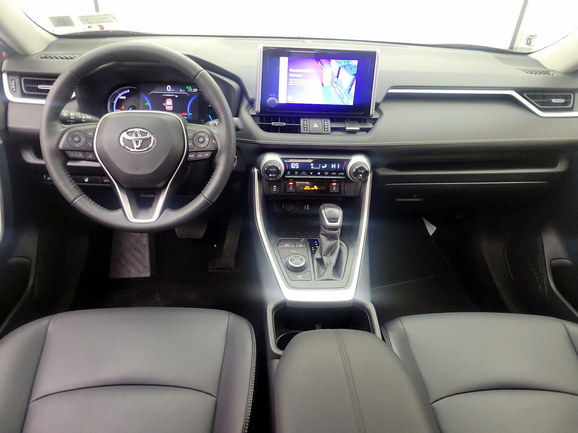 Thumbnail: 2025 Toyota RAV4 - 9