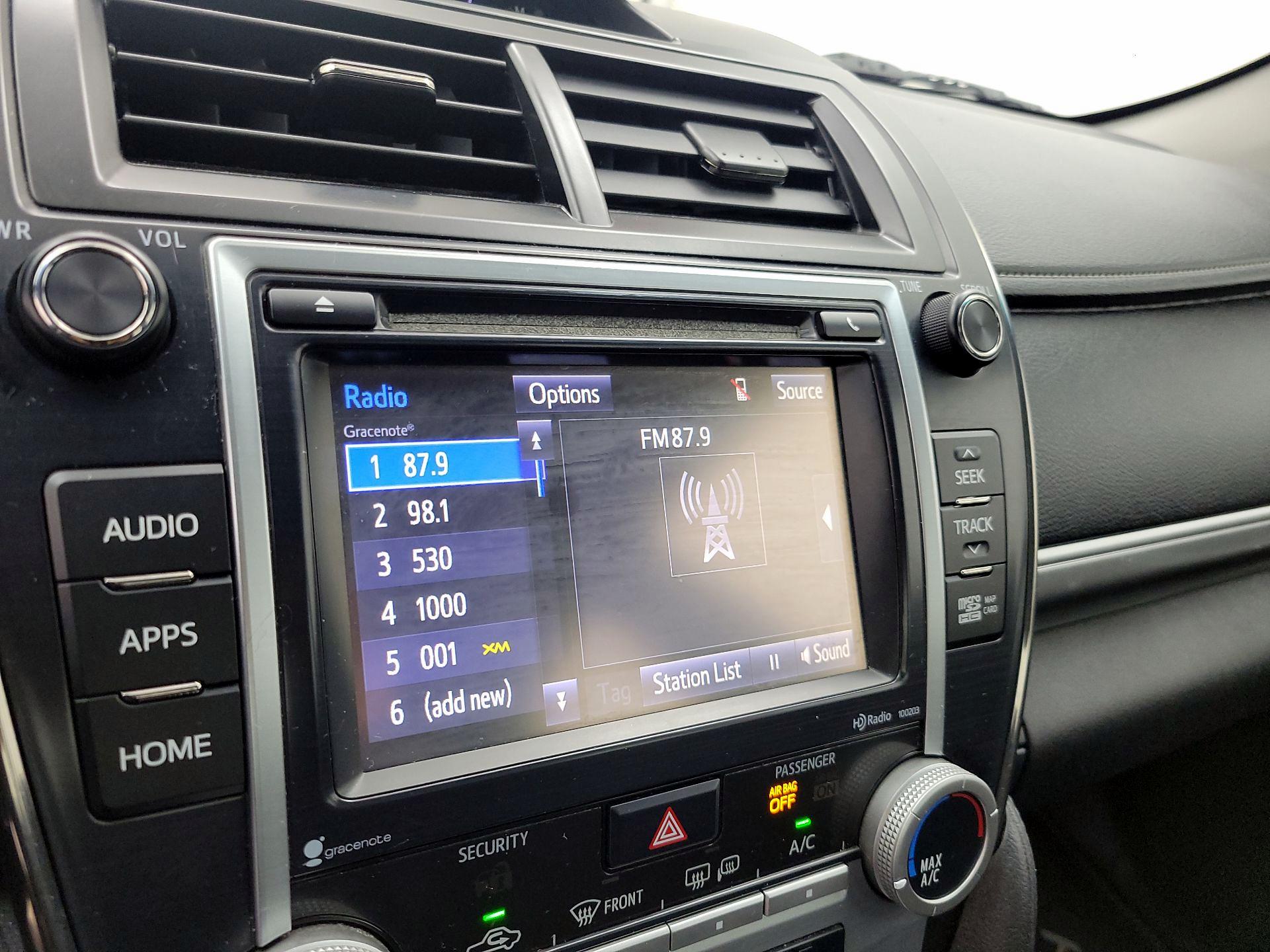 Thumbnail: 2014 Toyota Camry - 15