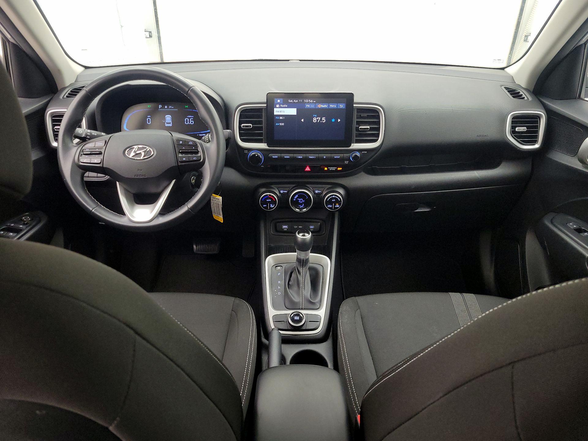 Thumbnail: 2023 Hyundai Venue - 9