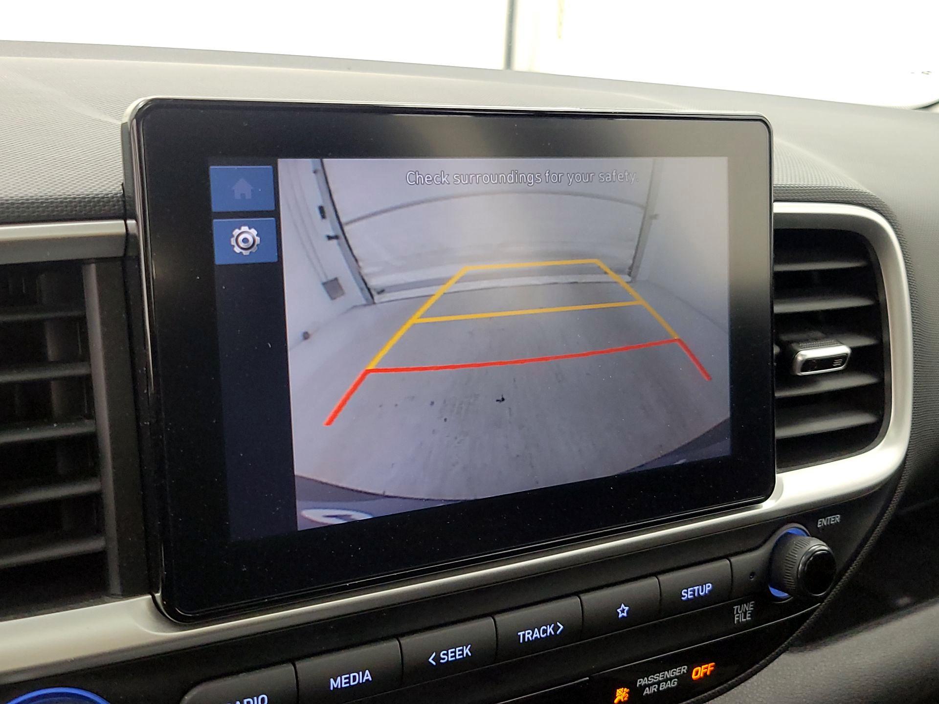 Thumbnail: 2023 Hyundai Venue - 14