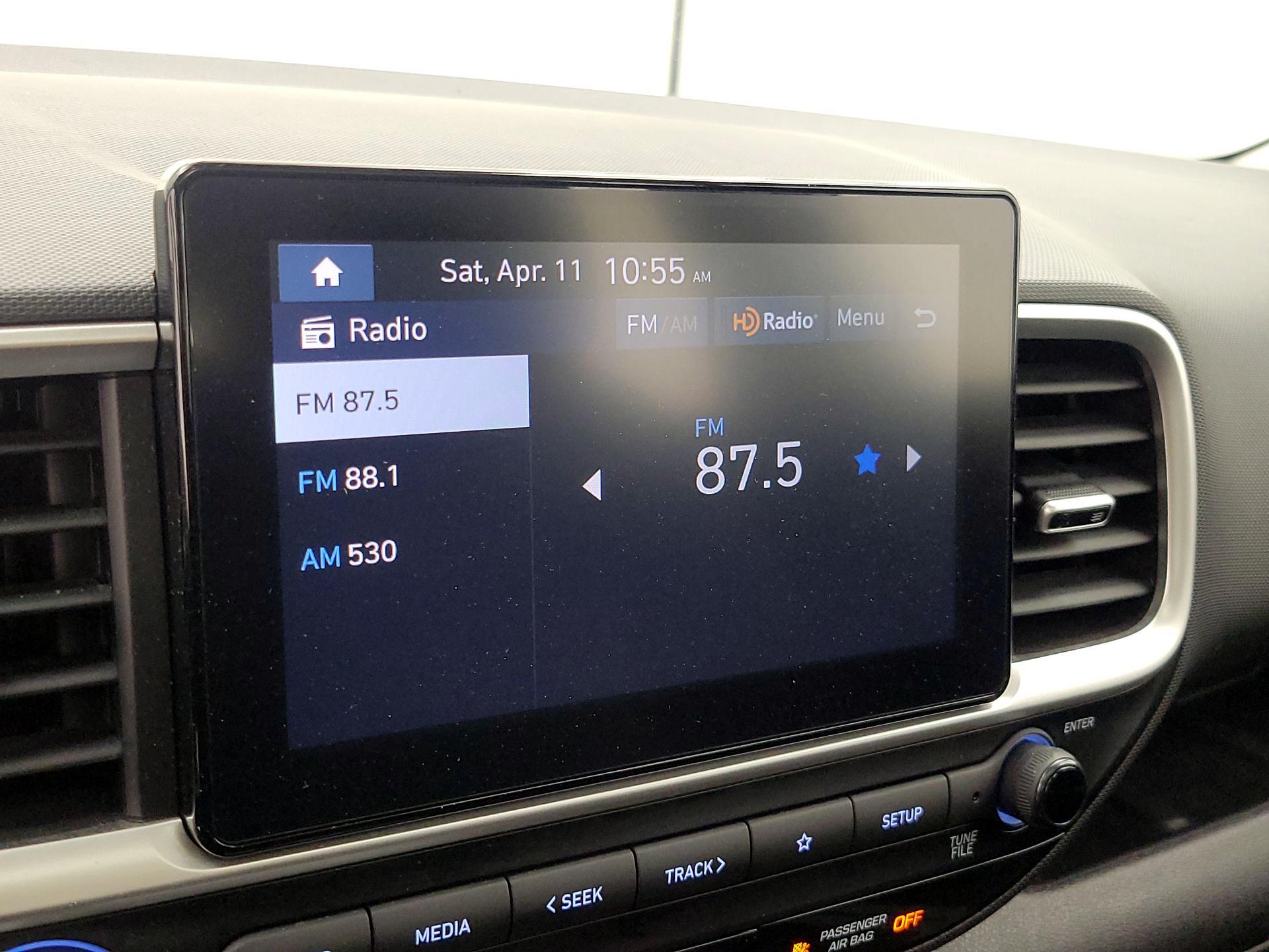 Thumbnail: 2023 Hyundai Venue - 15