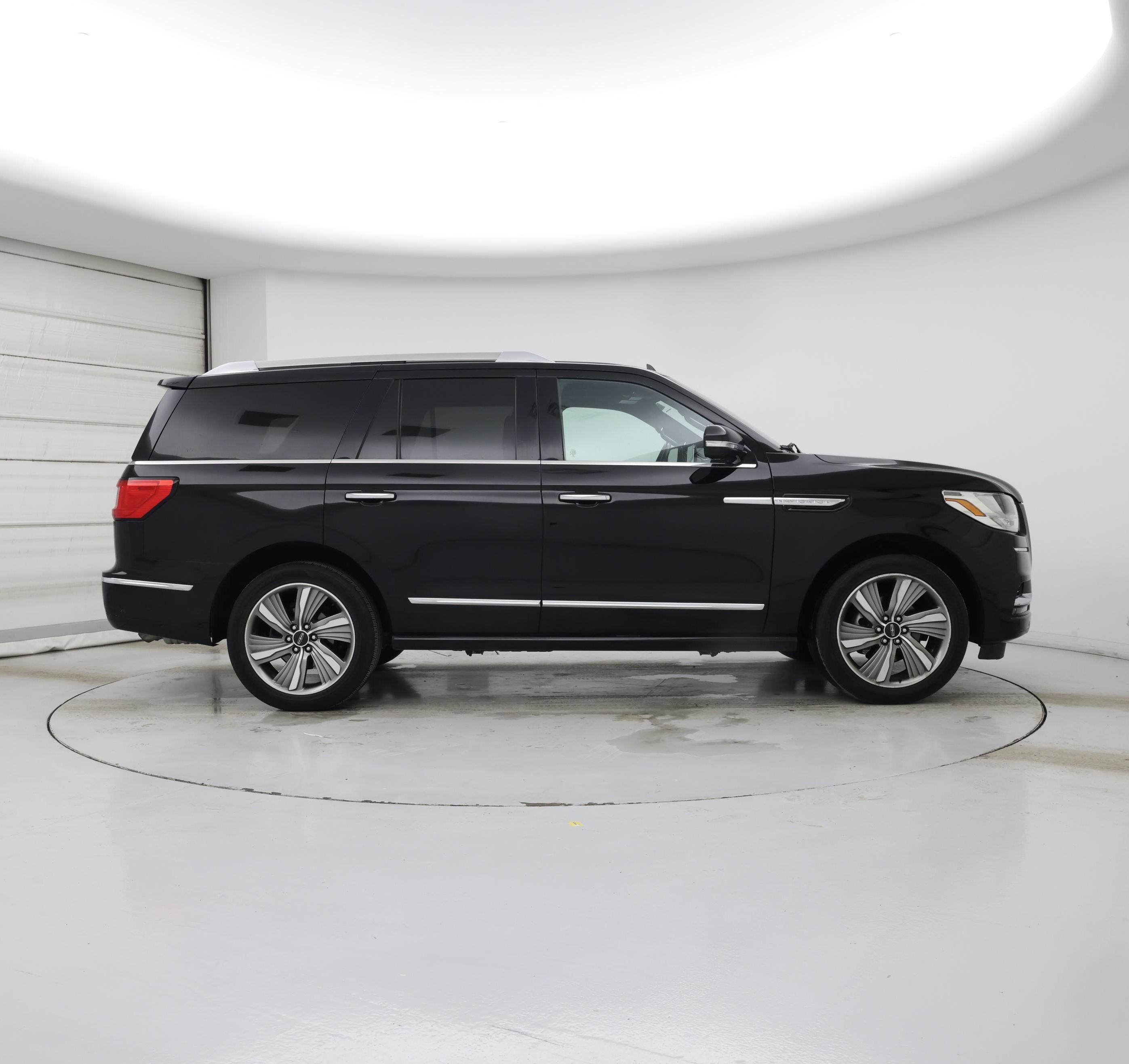 Thumbnail: 2018 Lincoln Navigator - 7