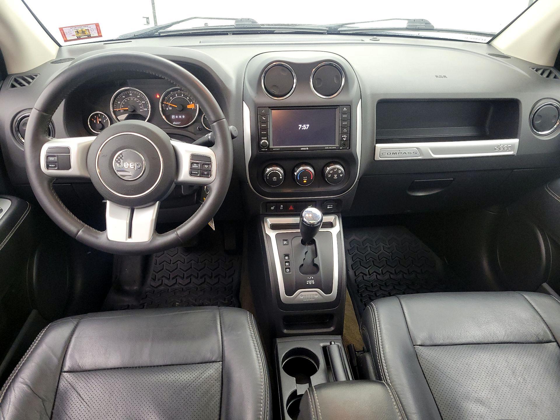 Thumbnail: 2017 Jeep Compass - 9