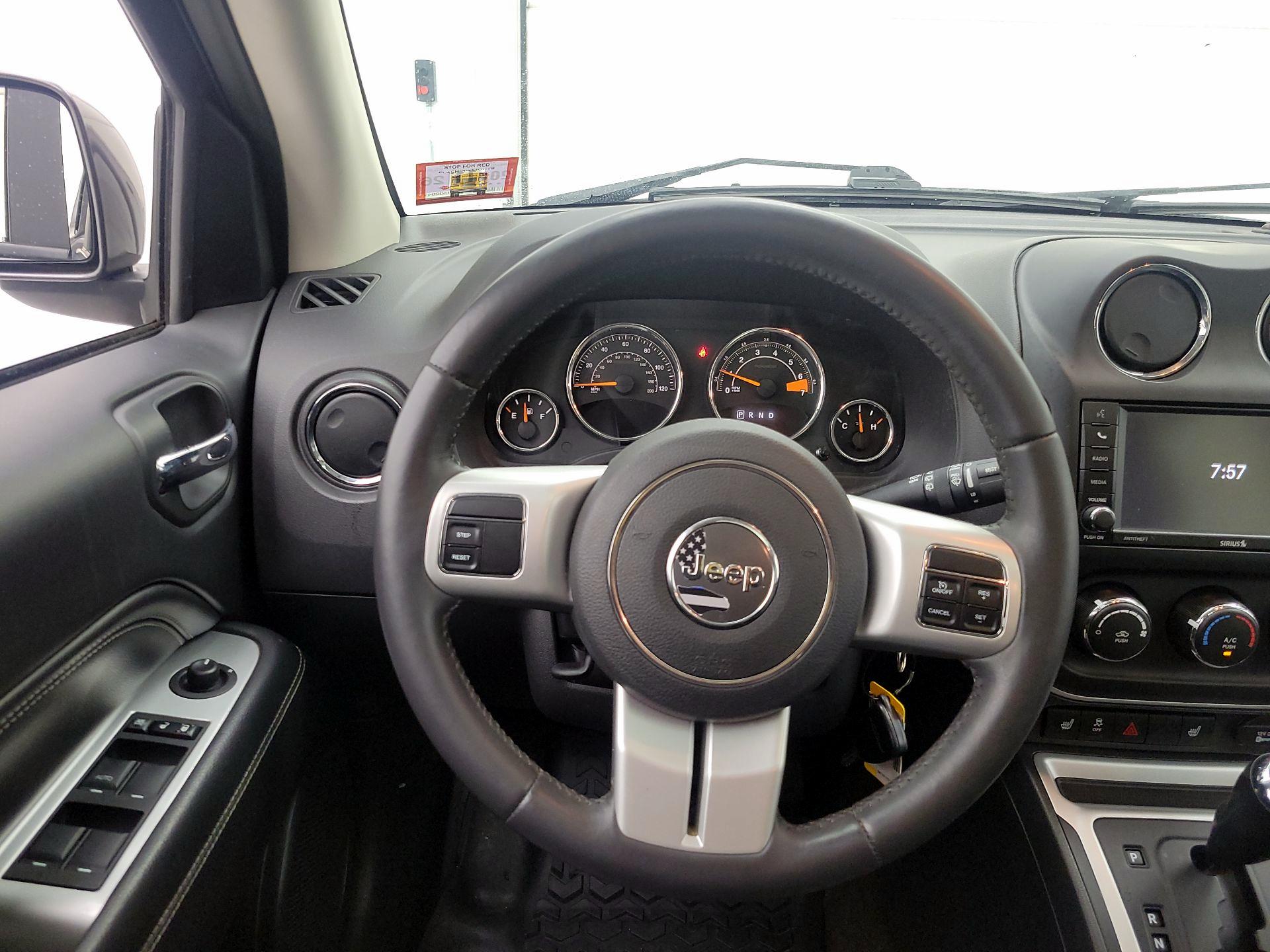 Thumbnail: 2017 Jeep Compass - 10