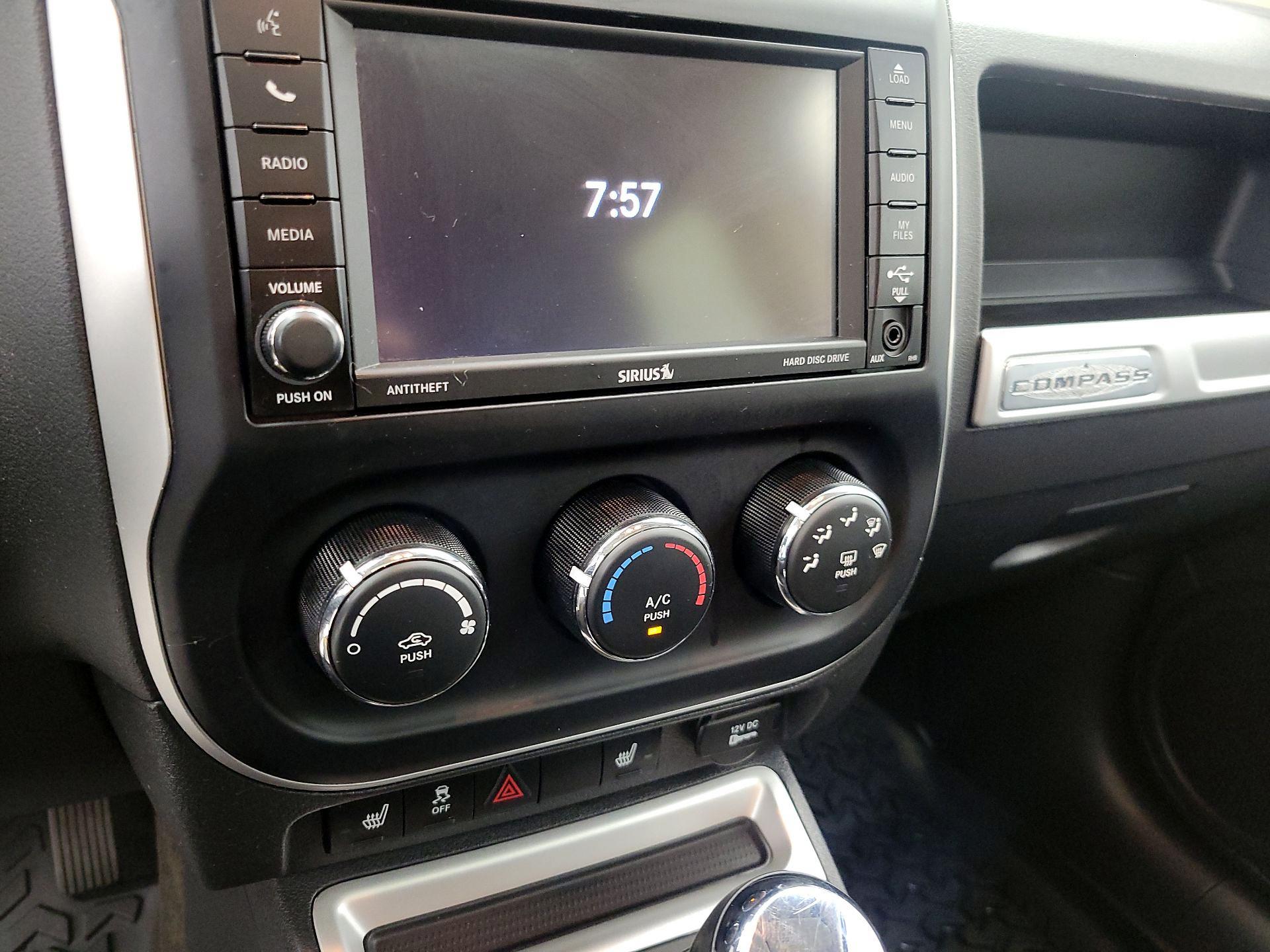 Thumbnail: 2017 Jeep Compass - 15