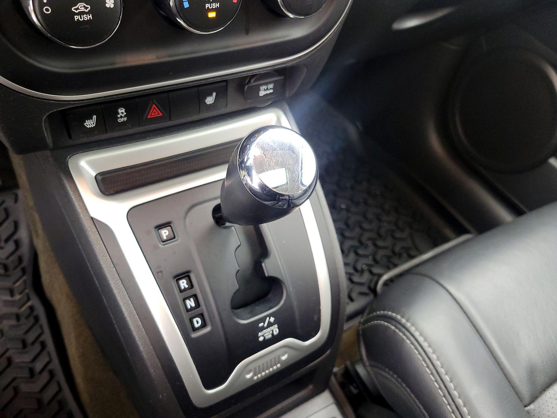 Thumbnail: 2017 Jeep Compass - 16