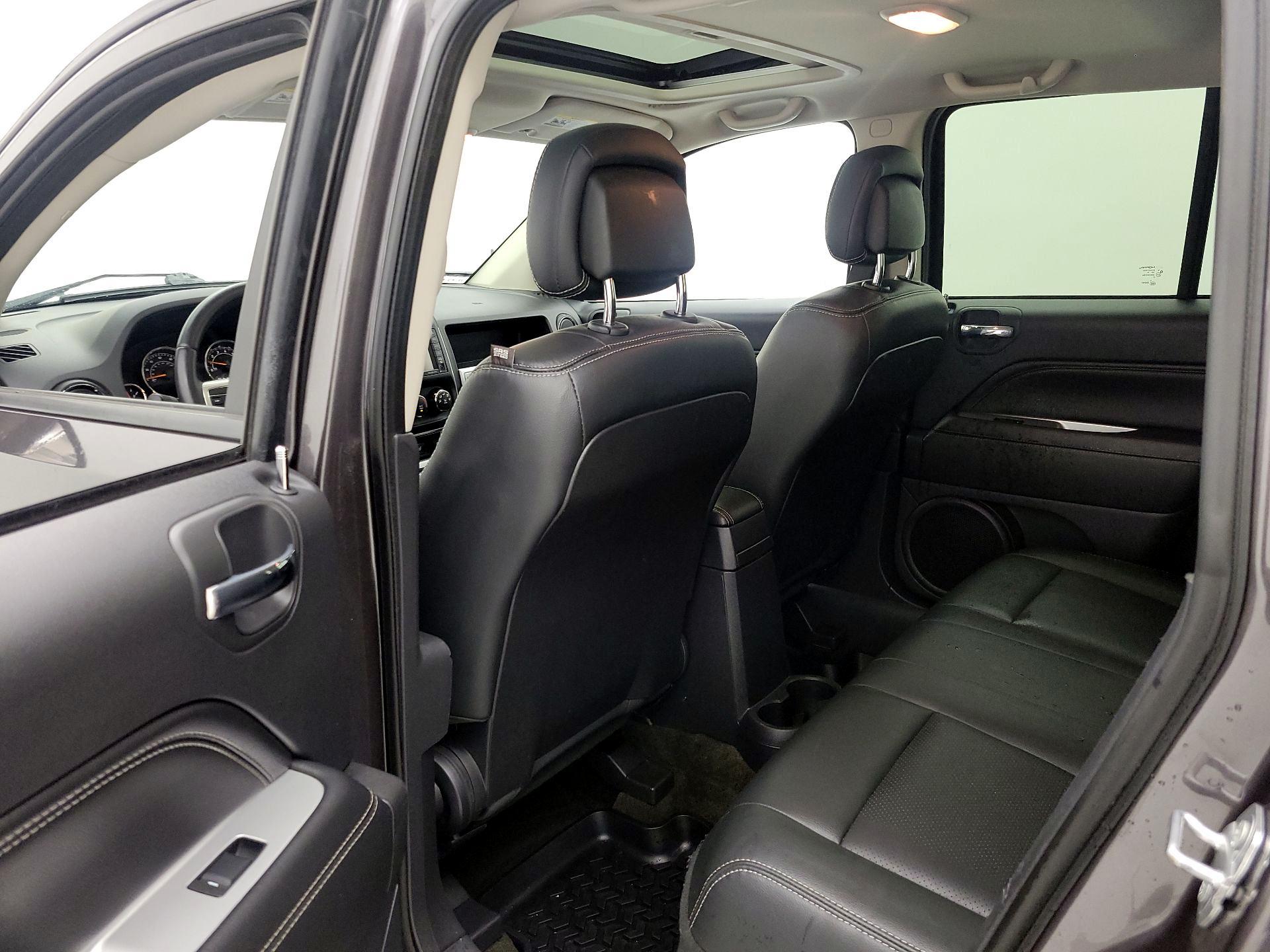 Thumbnail: 2017 Jeep Compass - 18