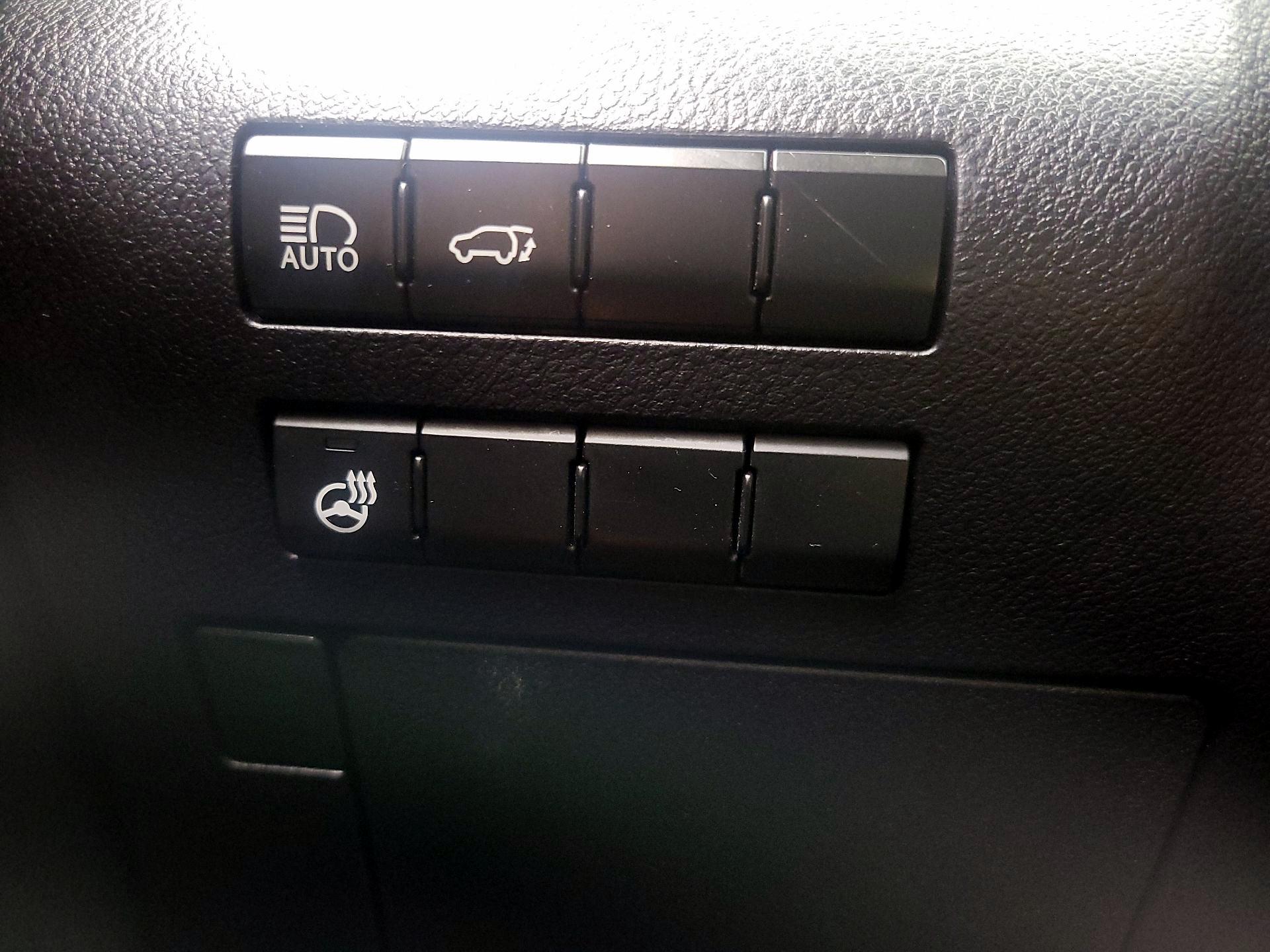 Thumbnail: 2022 Lexus RX - 13