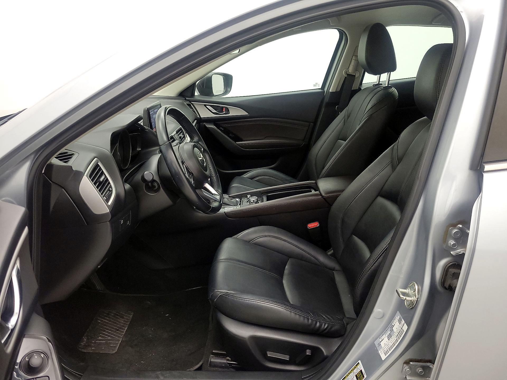 Thumbnail: 2018 Mazda Mazda3 - 11