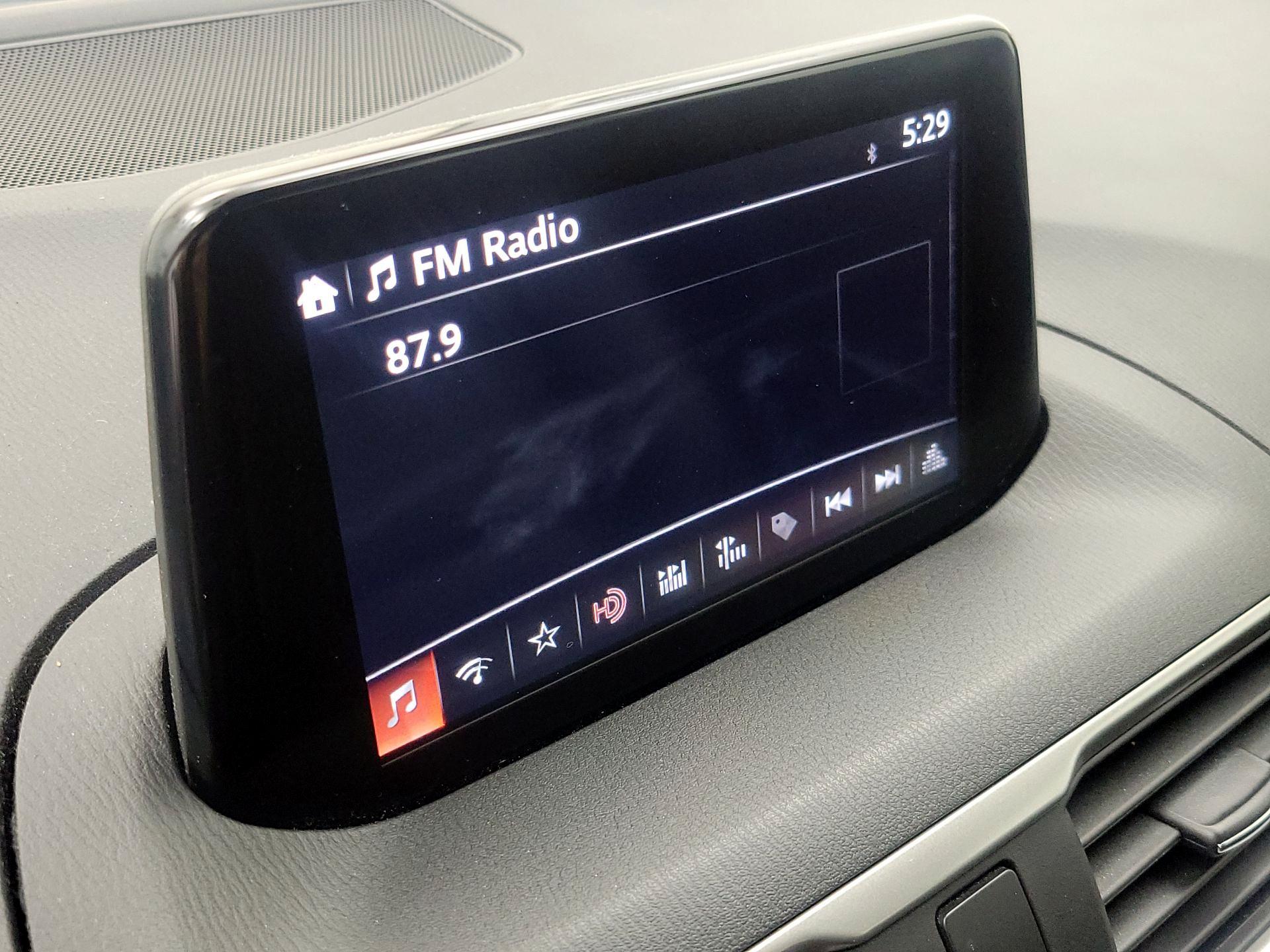 Thumbnail: 2018 Mazda Mazda3 - 15