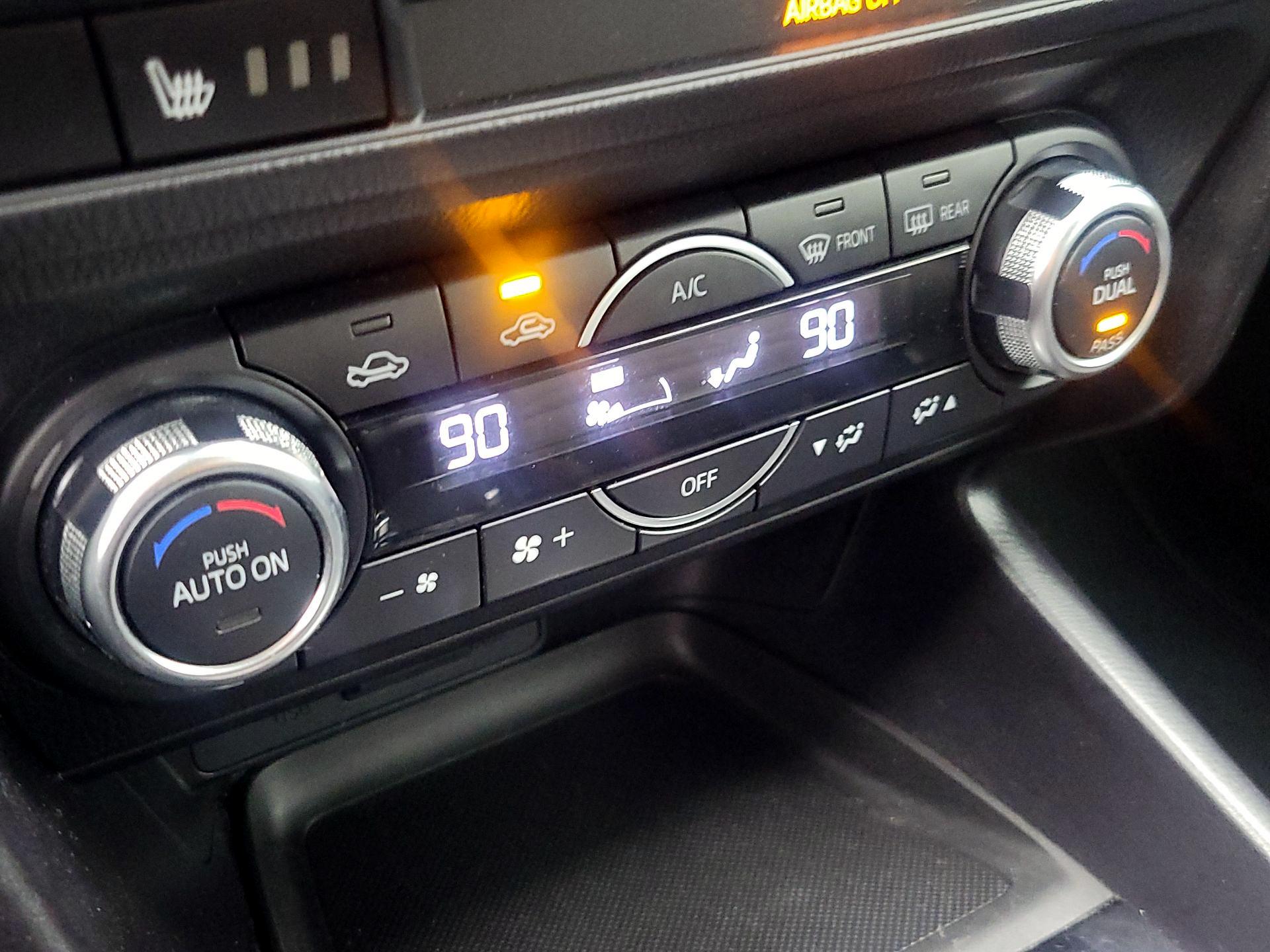 Thumbnail: 2018 Mazda Mazda3 - 16