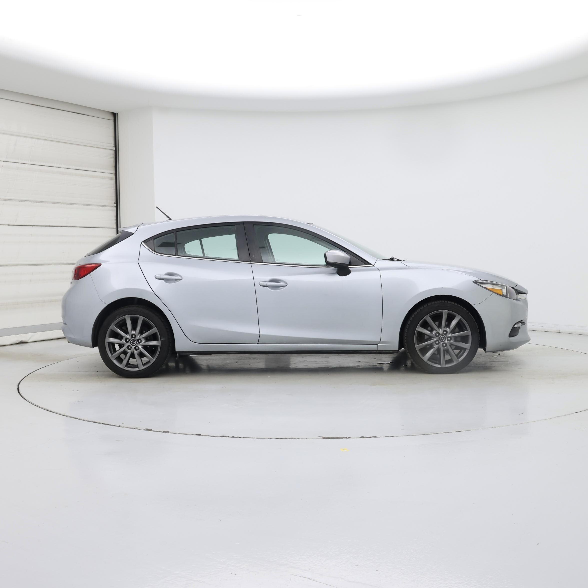 Thumbnail: 2018 Mazda Mazda3 - 7