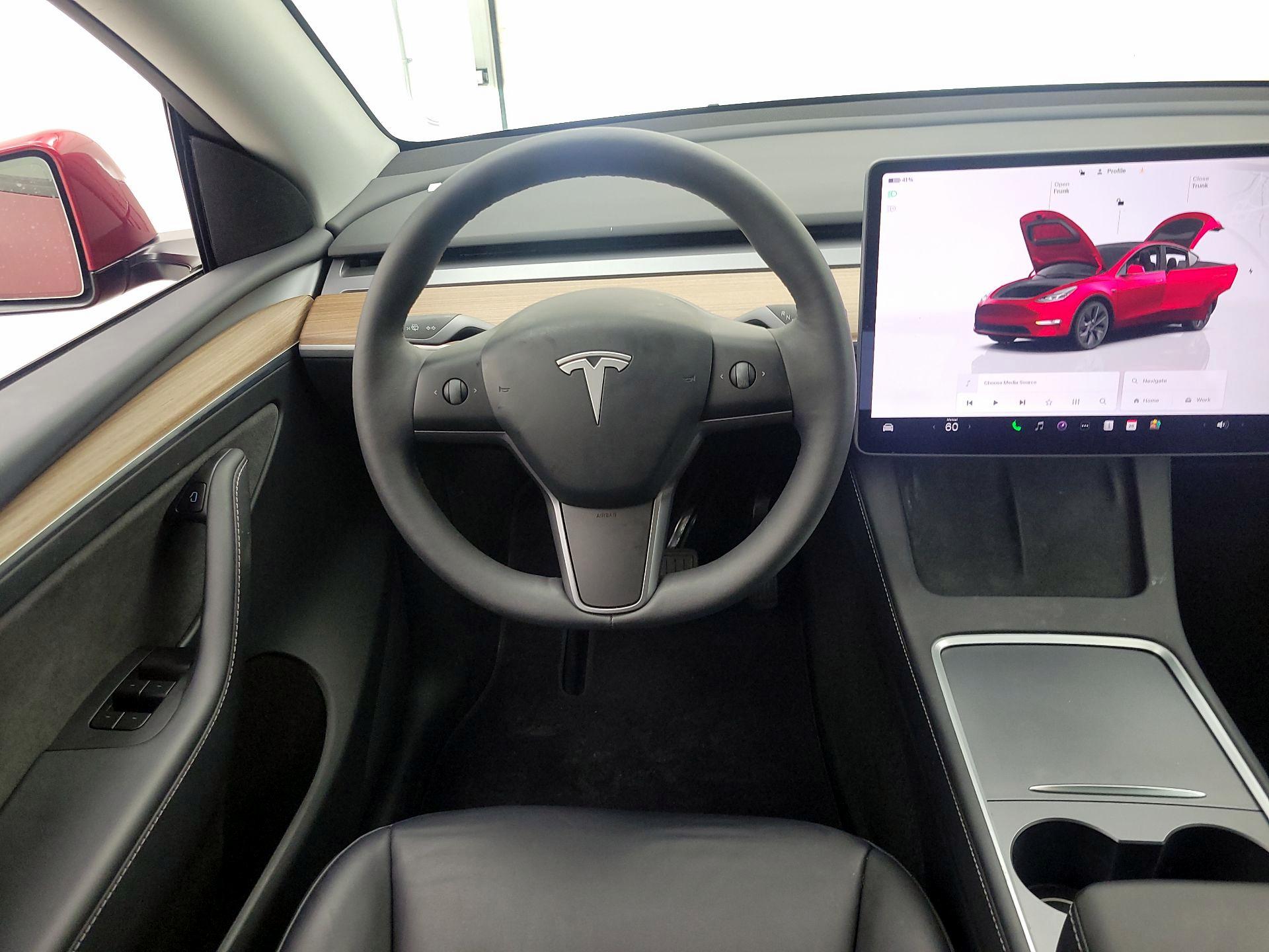 Thumbnail: 2025 Tesla Model Y - 10