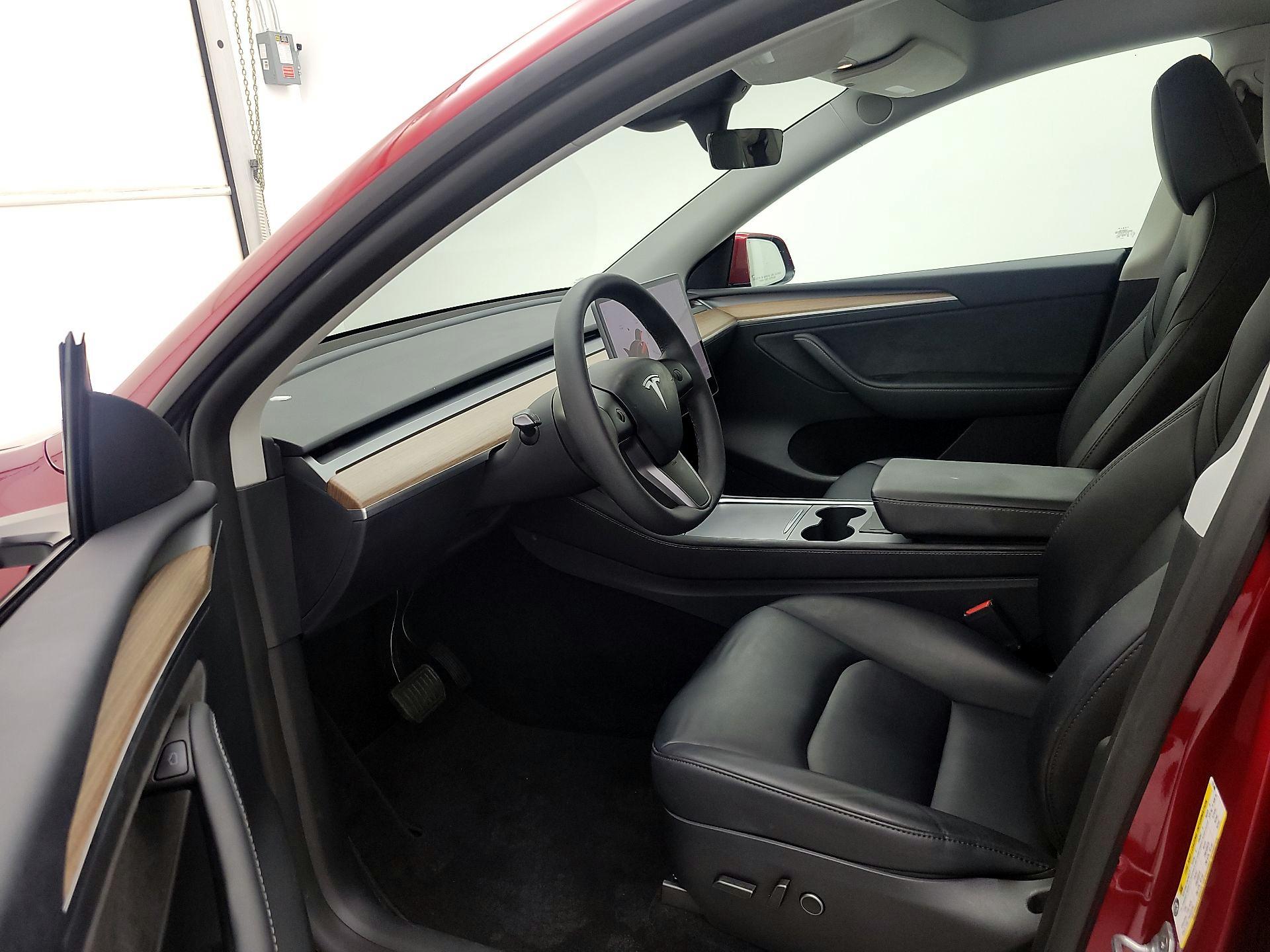 Thumbnail: 2025 Tesla Model Y - 11