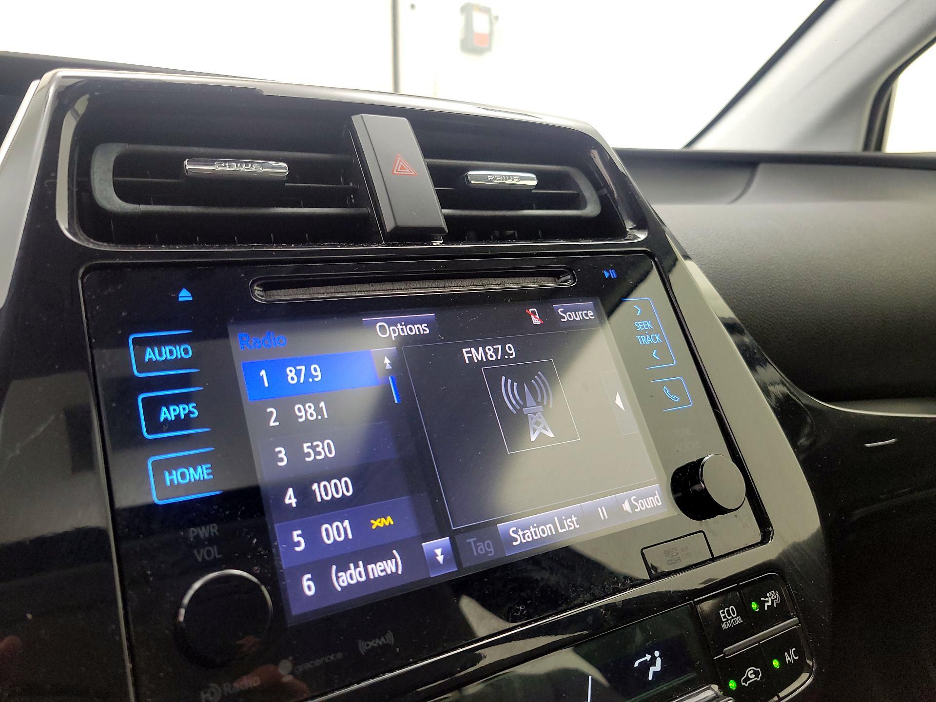 Thumbnail: 2017 Toyota Prius - 14