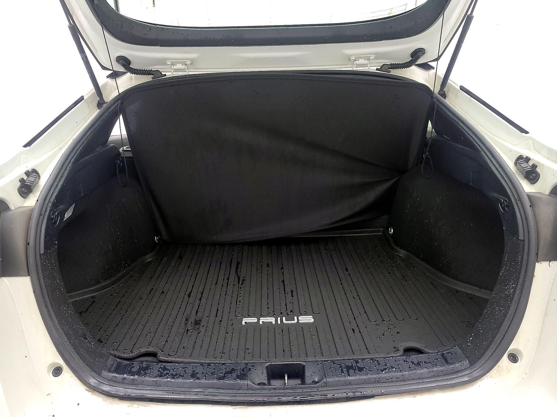 Thumbnail: 2017 Toyota Prius - 19