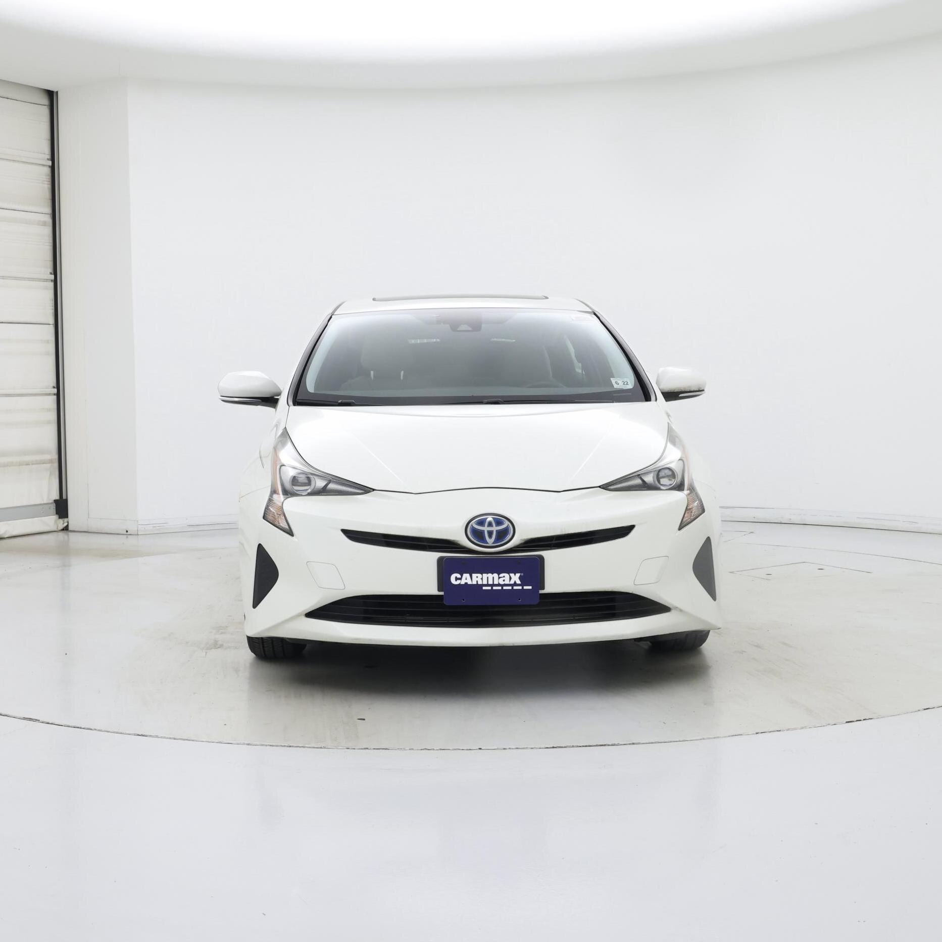 Thumbnail: 2017 Toyota Prius - 5