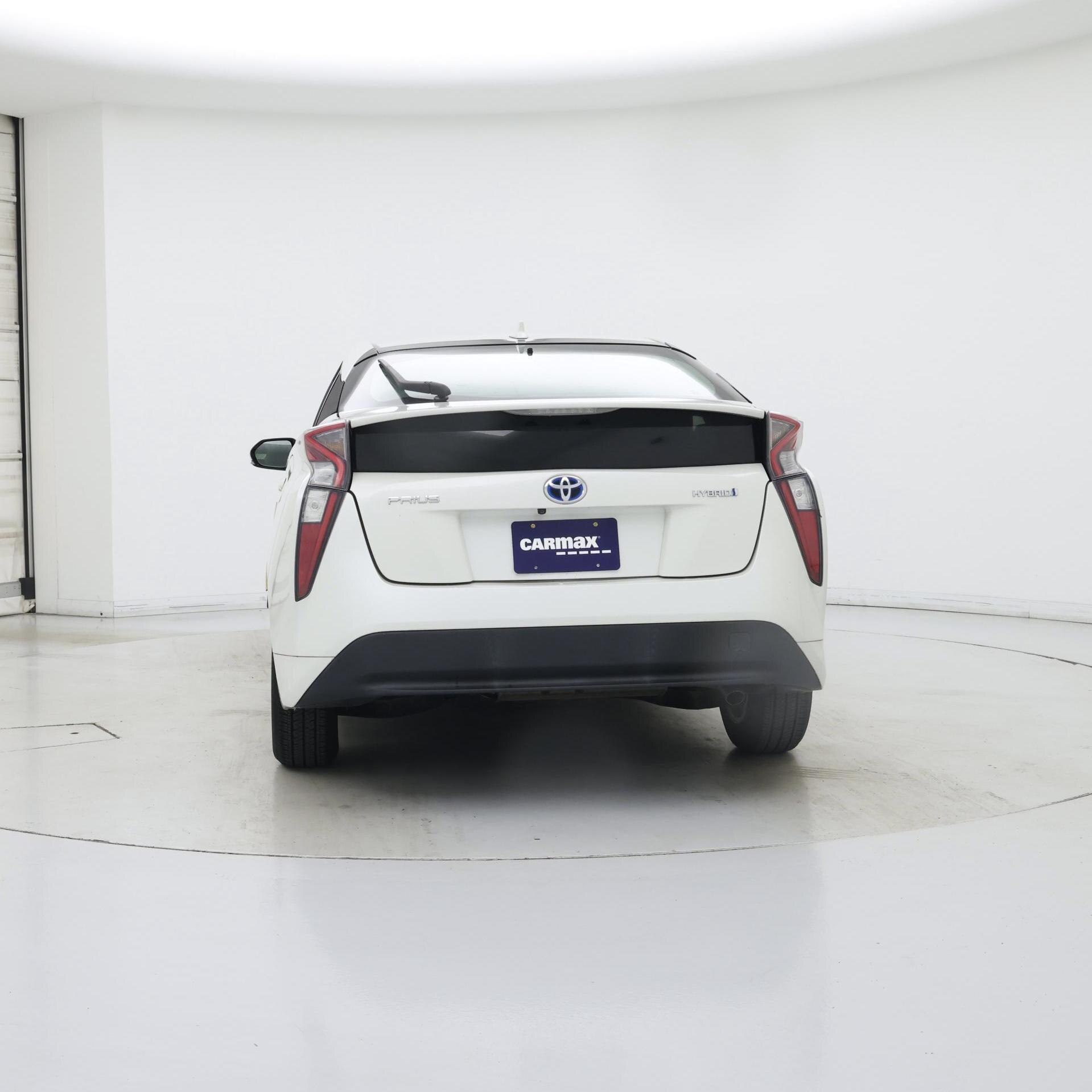 Thumbnail: 2017 Toyota Prius - 6