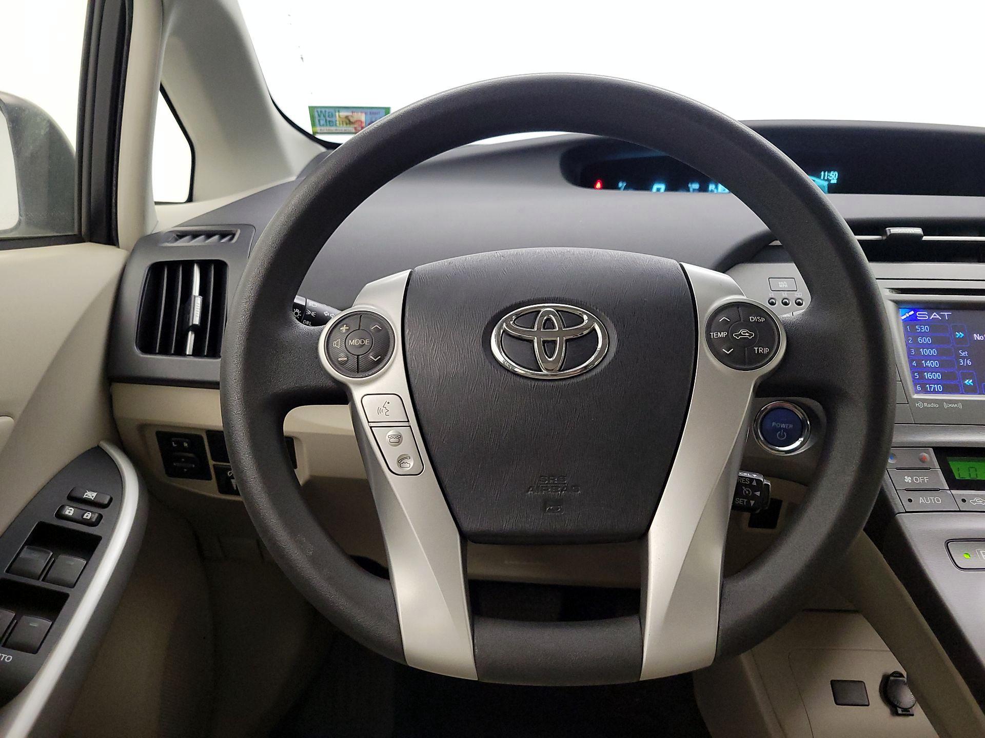 Thumbnail: 2015 Toyota Prius - 10