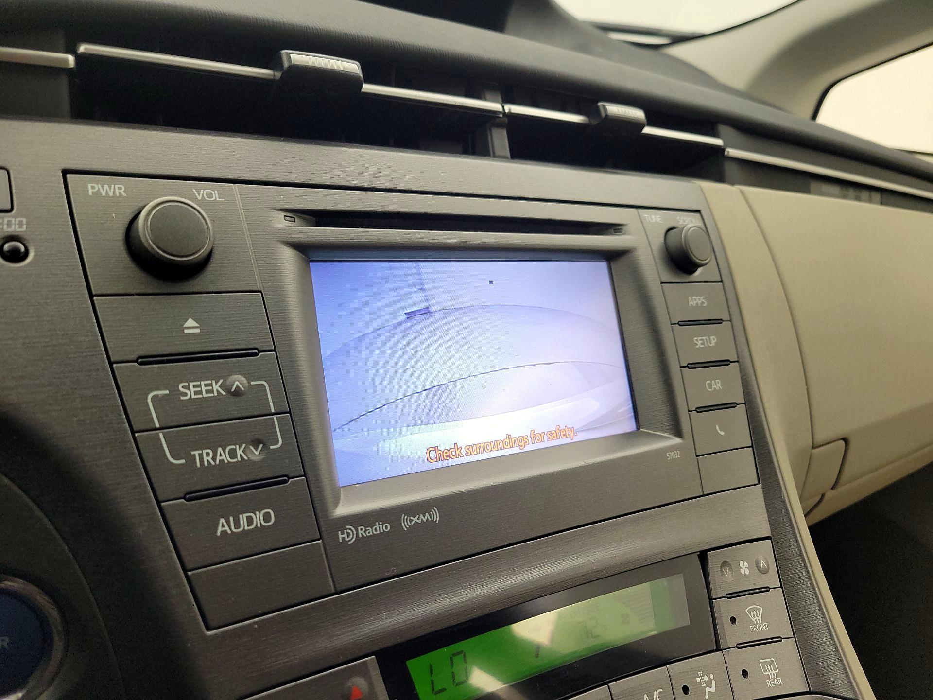 Thumbnail: 2015 Toyota Prius - 14