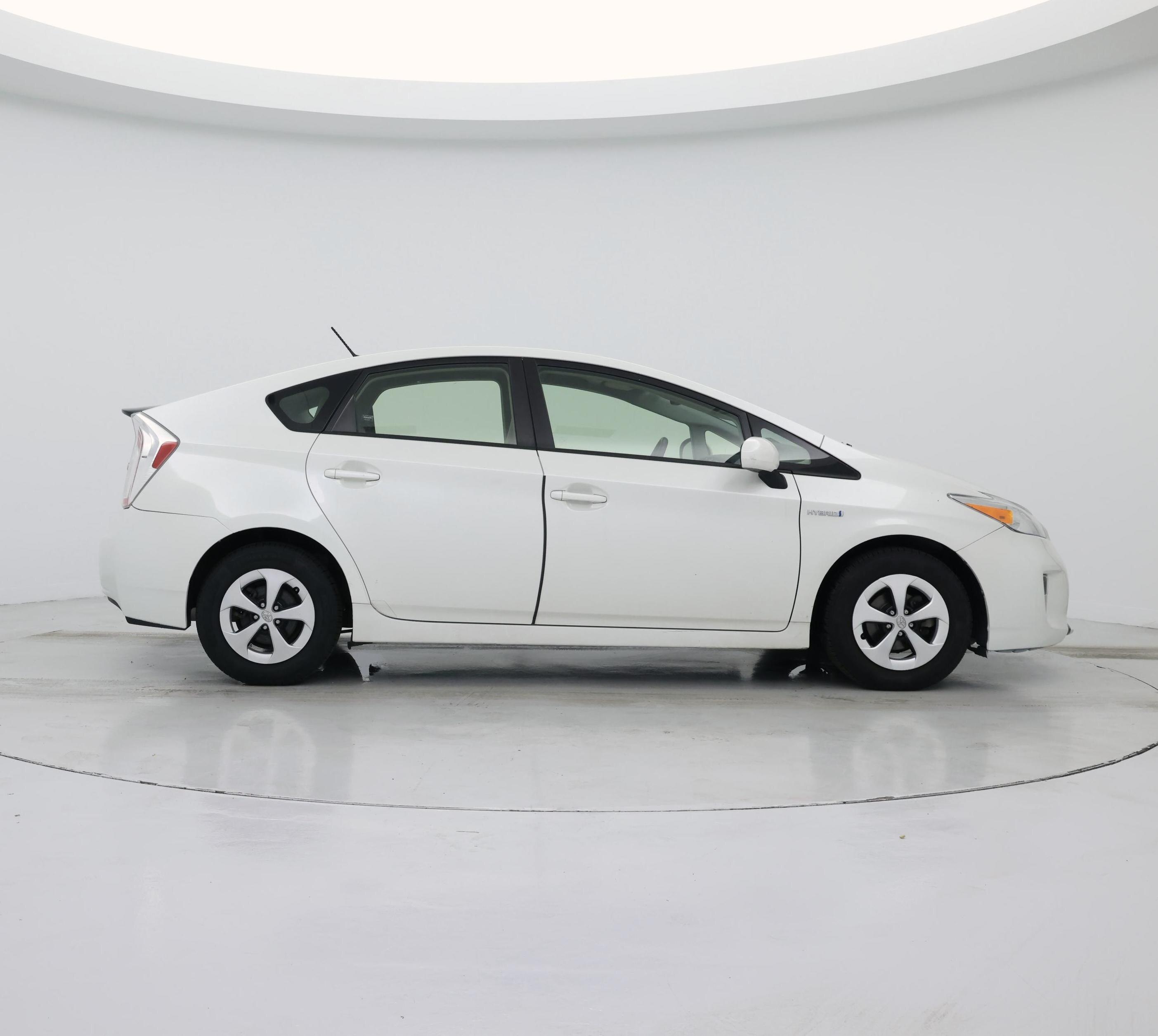 Thumbnail: 2015 Toyota Prius - 7