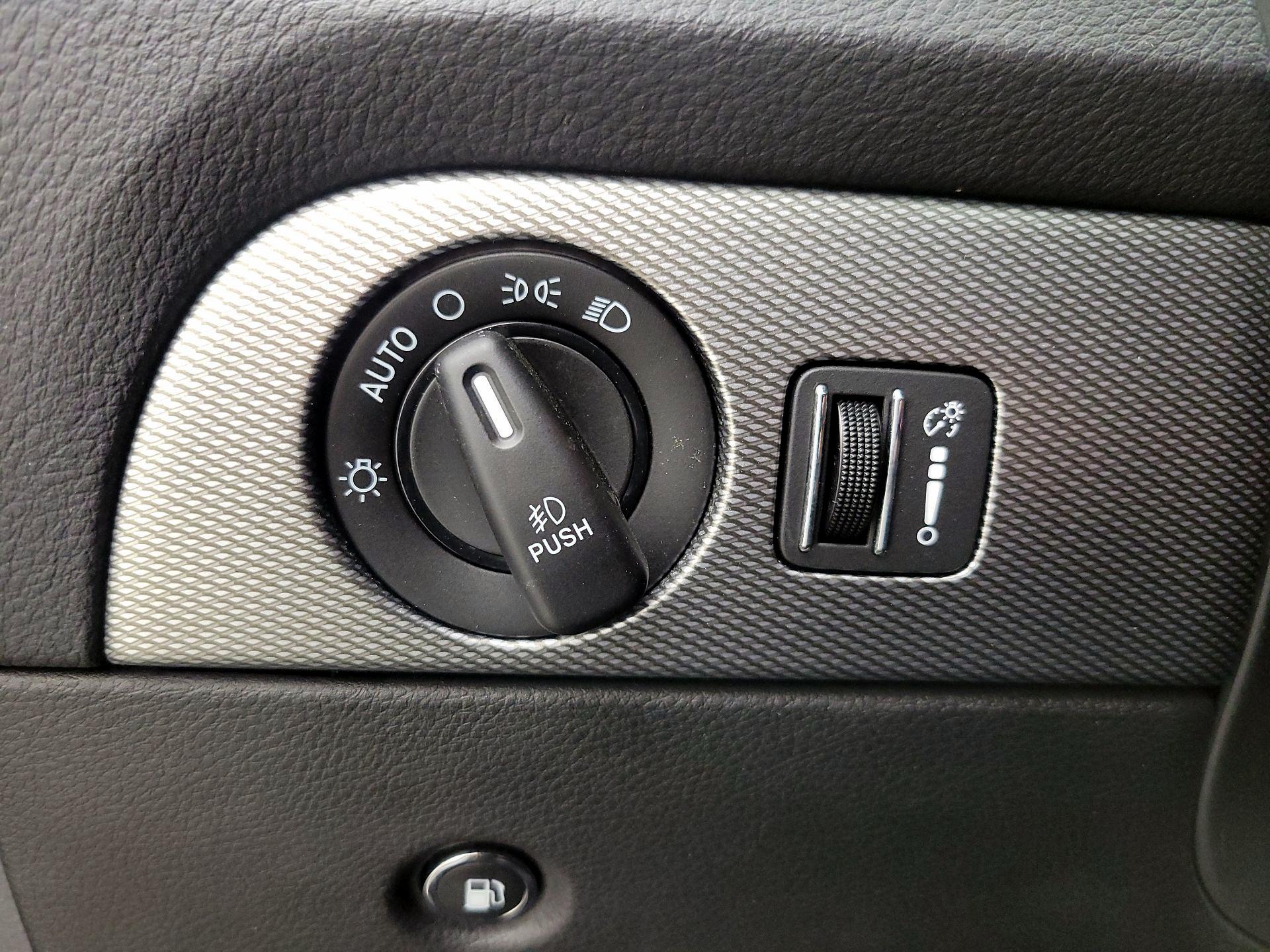 Thumbnail: 2019 Dodge Durango - 13