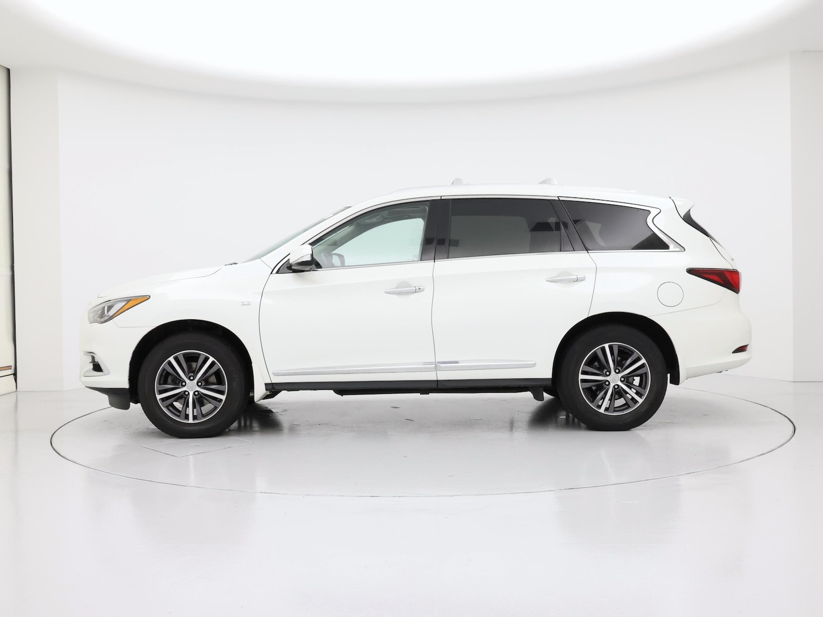 2019 INFINITI QX60 LUXE - Photo 4