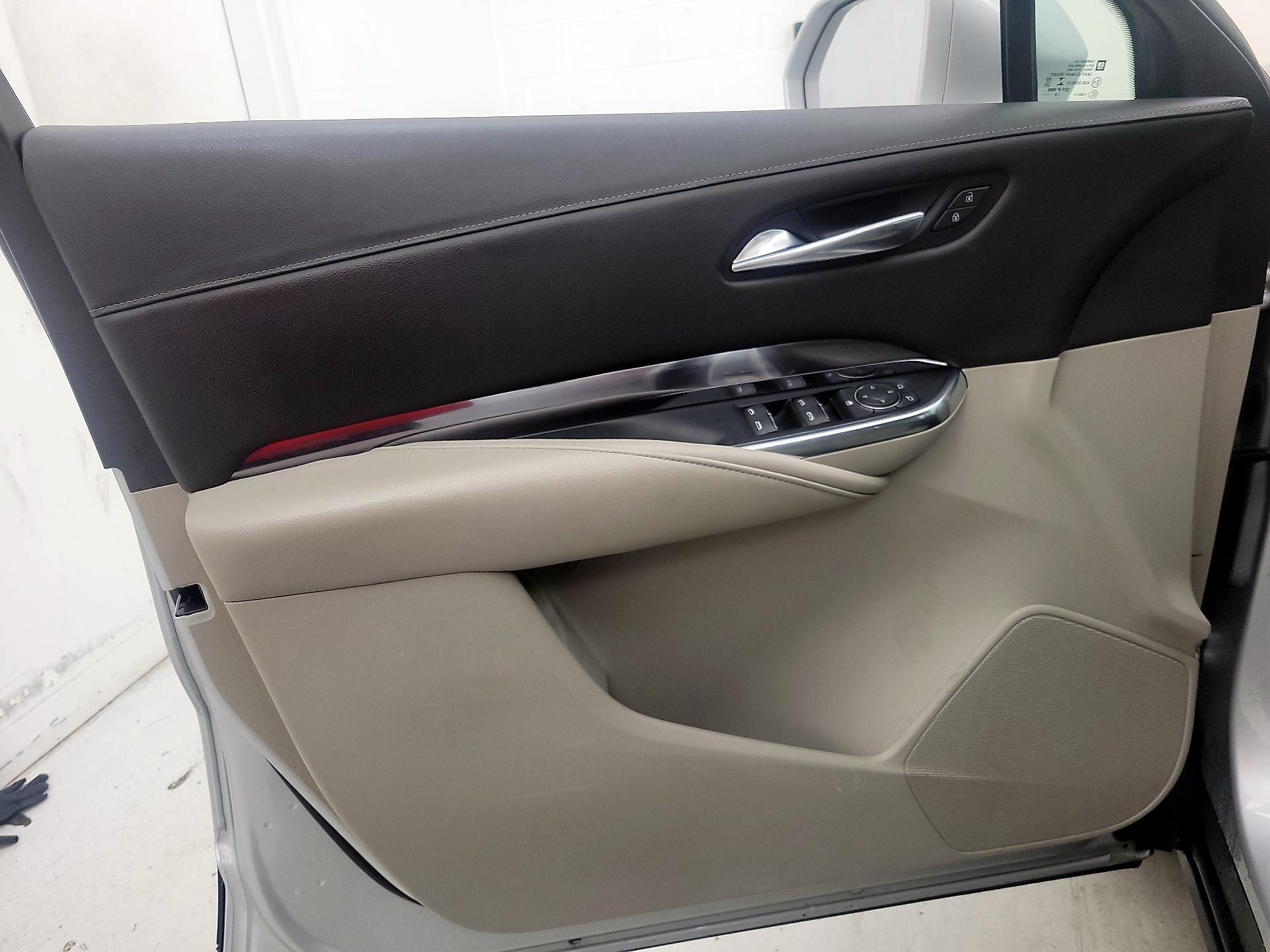 Thumbnail: 2019 Cadillac XT4 - 12