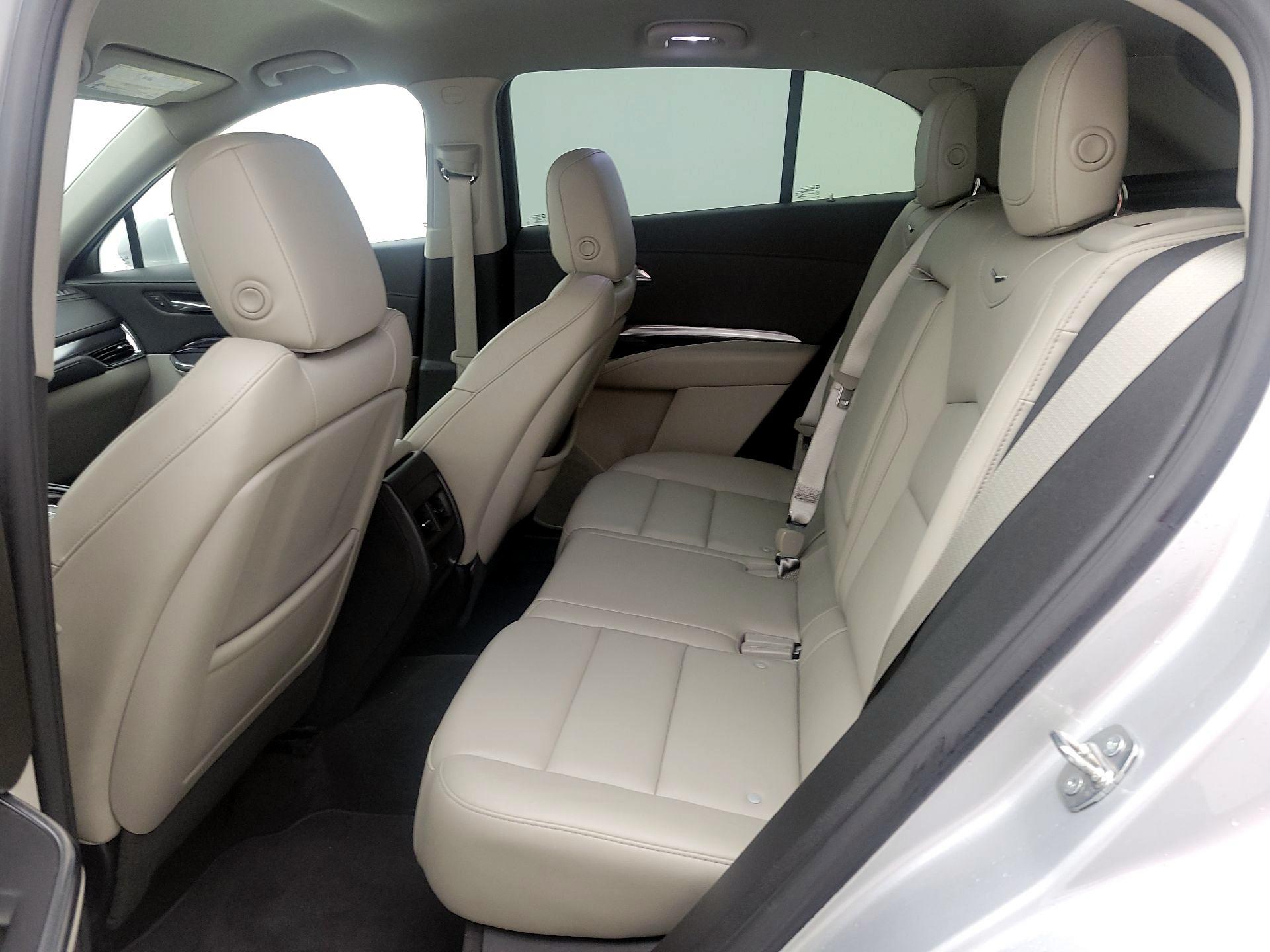 Thumbnail: 2019 Cadillac XT4 - 17
