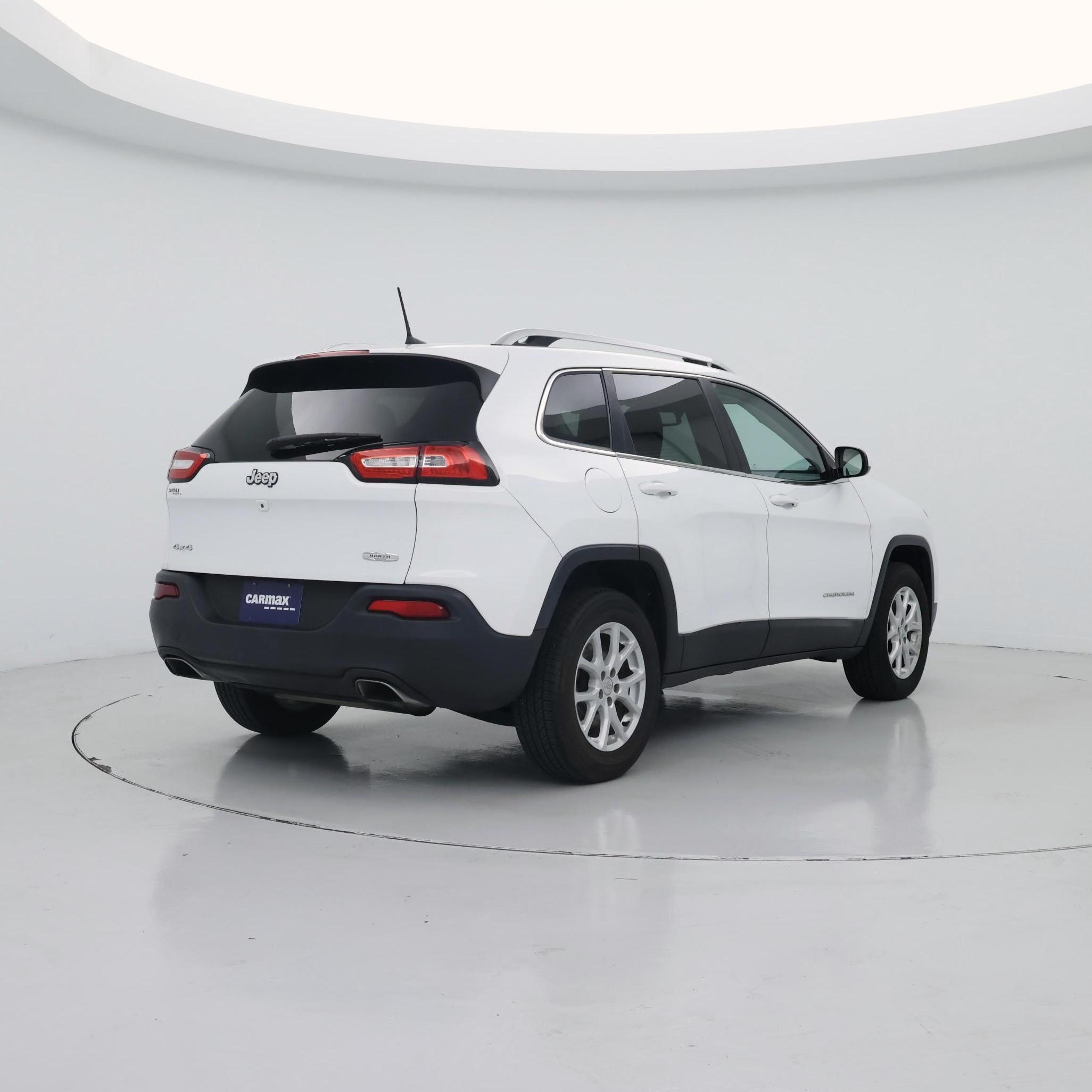 Thumbnail: 2017 Jeep Cherokee - 8