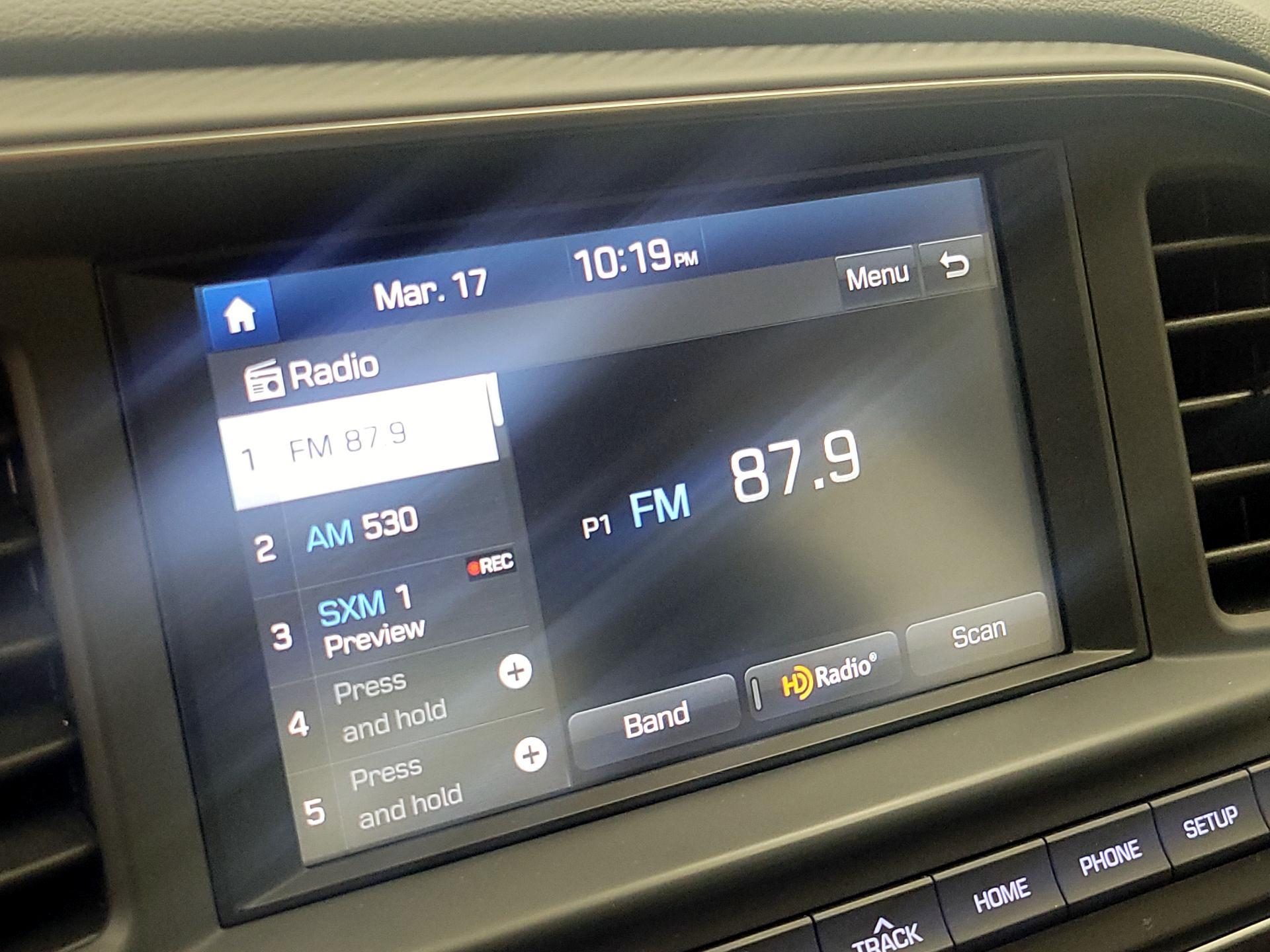 Thumbnail: 2020 Hyundai Elantra - 15