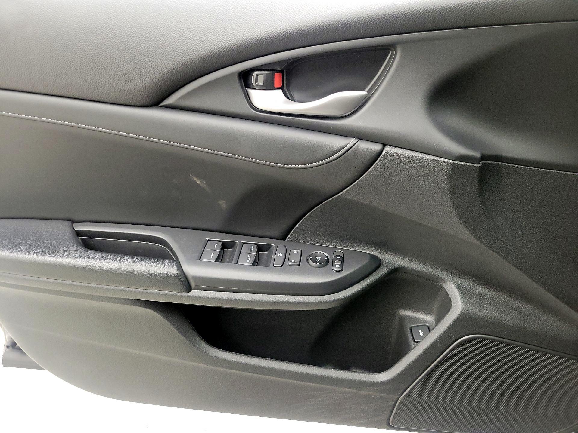 Thumbnail: 2021 Honda Insight - 12