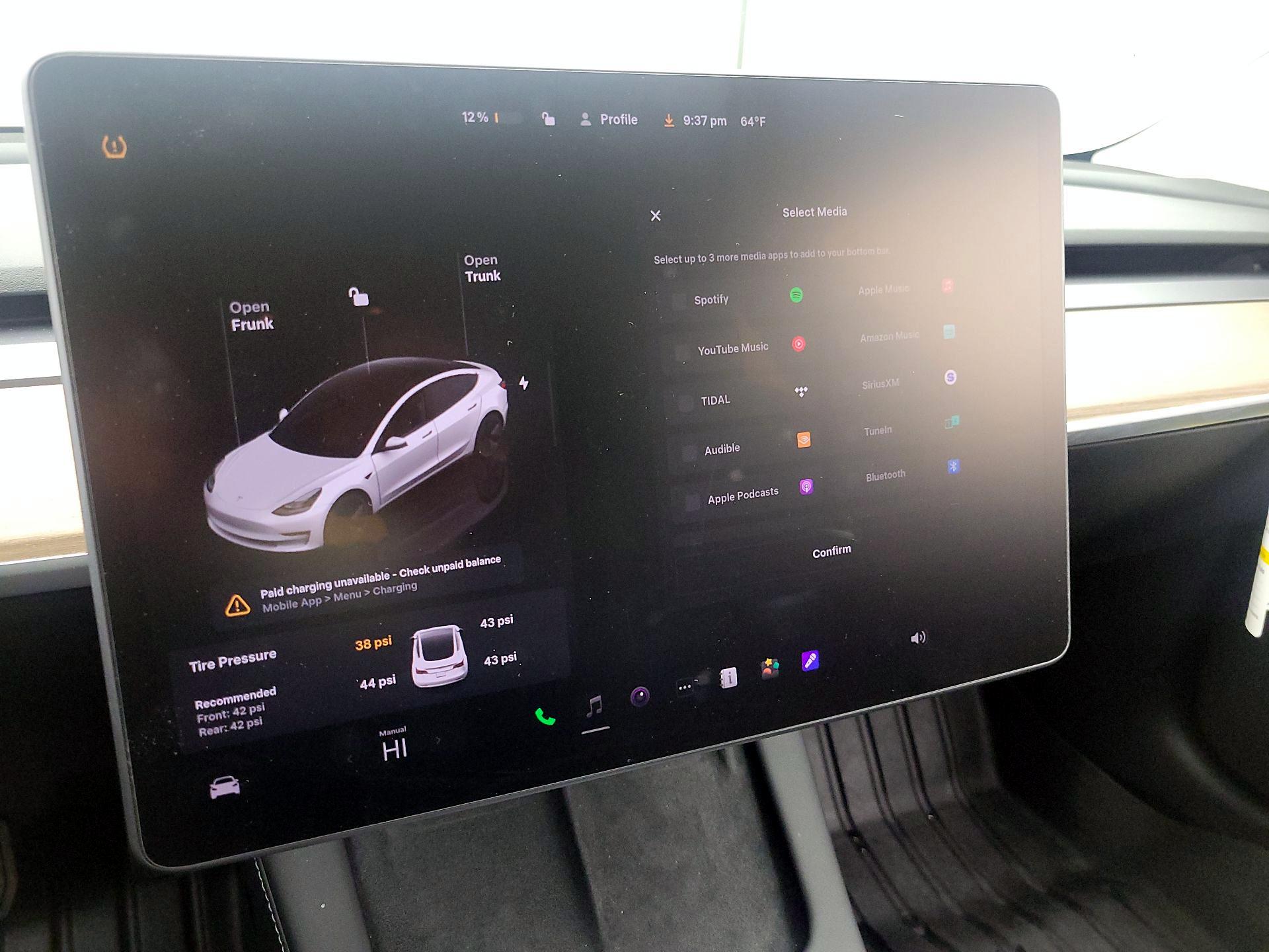 Thumbnail: 2023 Tesla Model 3 - 15